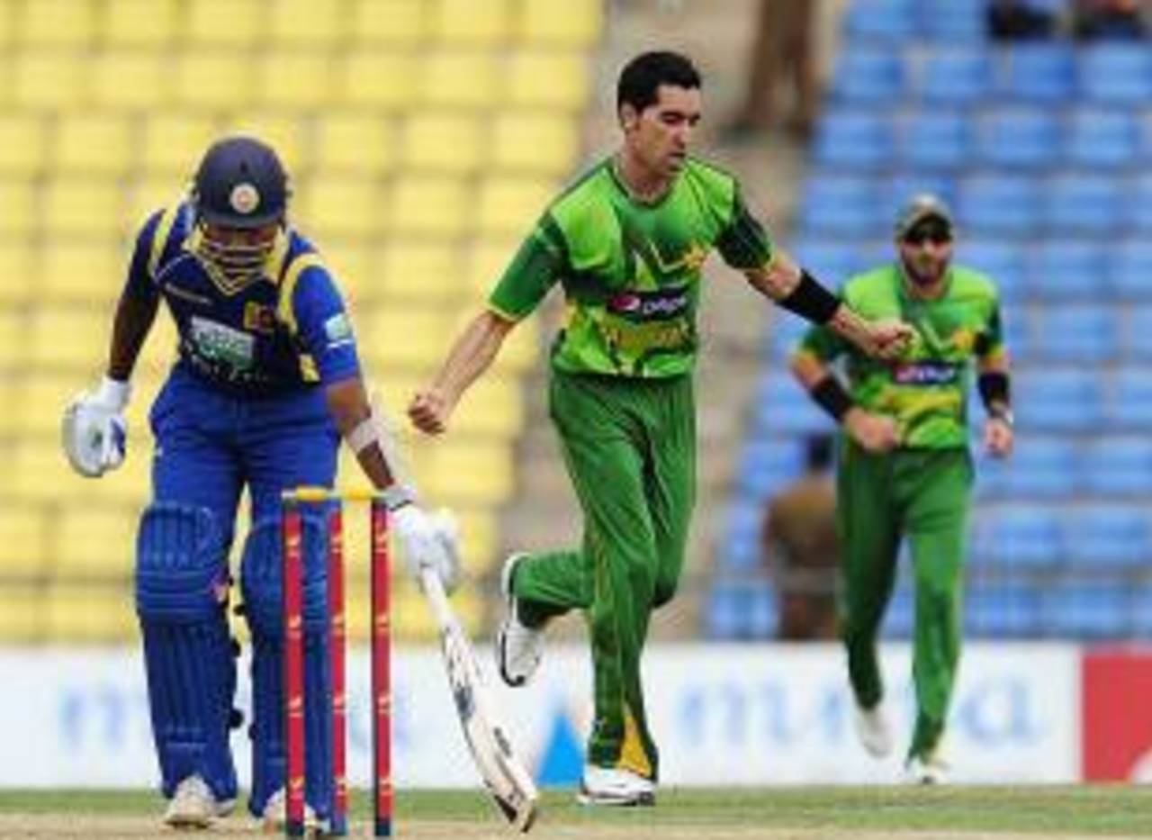 Umar Gul picked up the first three wickets, Sri Lanka v Pakistan, 1st ODI, Pallekele, June 7, 2012