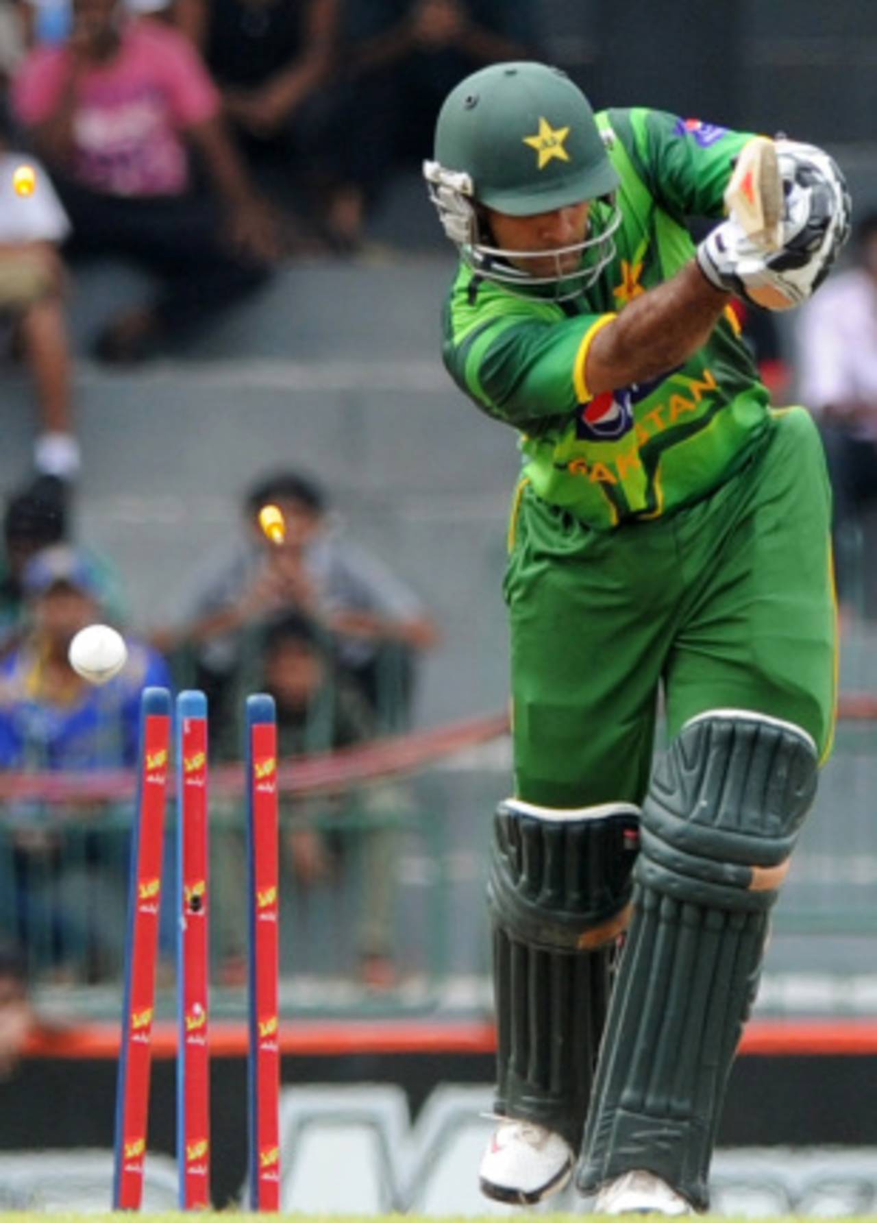 Mohammad Hafeez avoided a hat-trick of ducks, but was bowled for 6, Sri Lanka v Pakistan, 5th ODI, Colombo, June 18, 2012