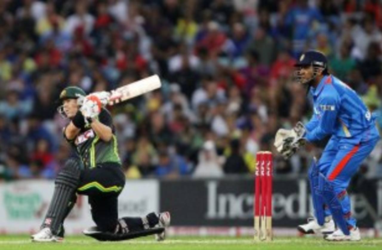 David Warner switch-hits for six, Australia v India, 1st Twenty20, Stadium Australia, Sydney, February 1, 2012
