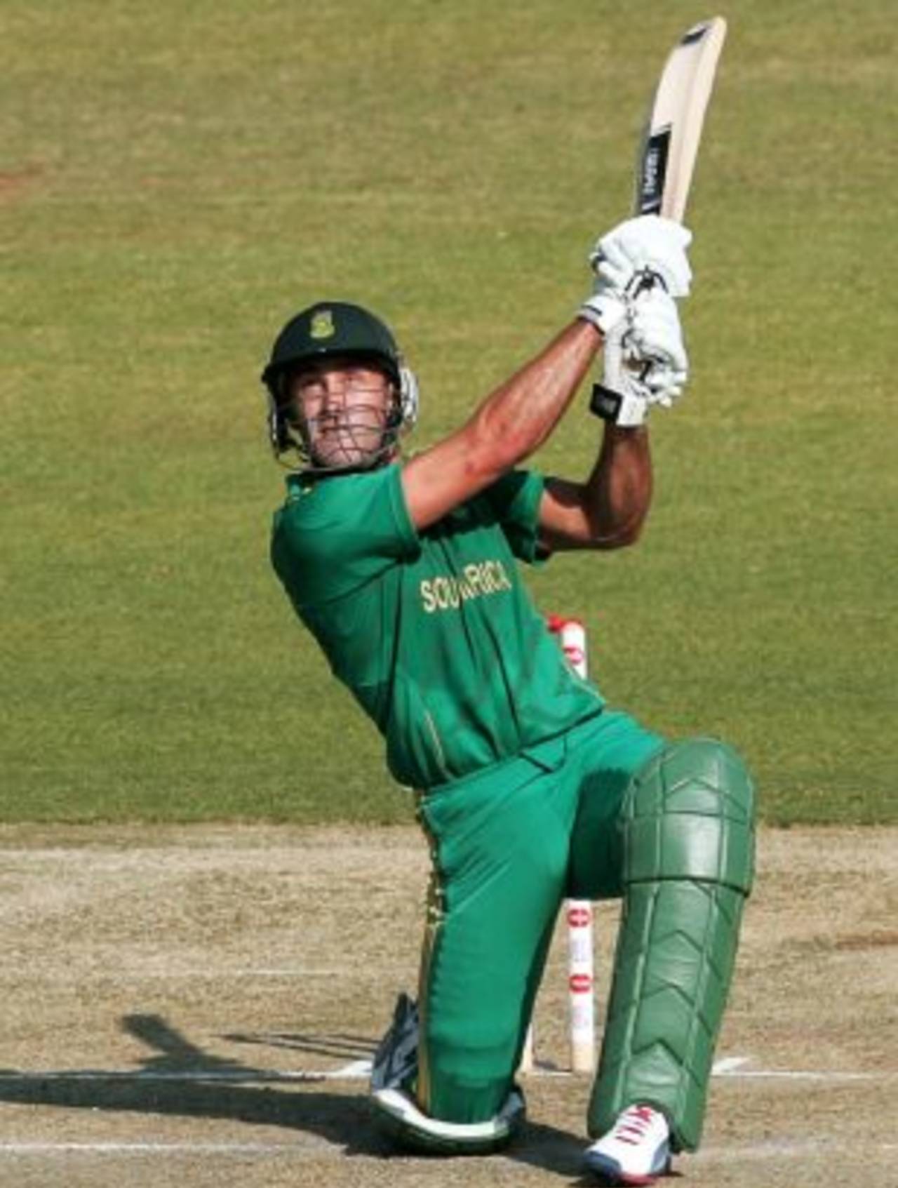 Faf du Plessis hits down the ground, Zimbabwe v South Africa, T20 tri-series final, Harare, June 24, 2012