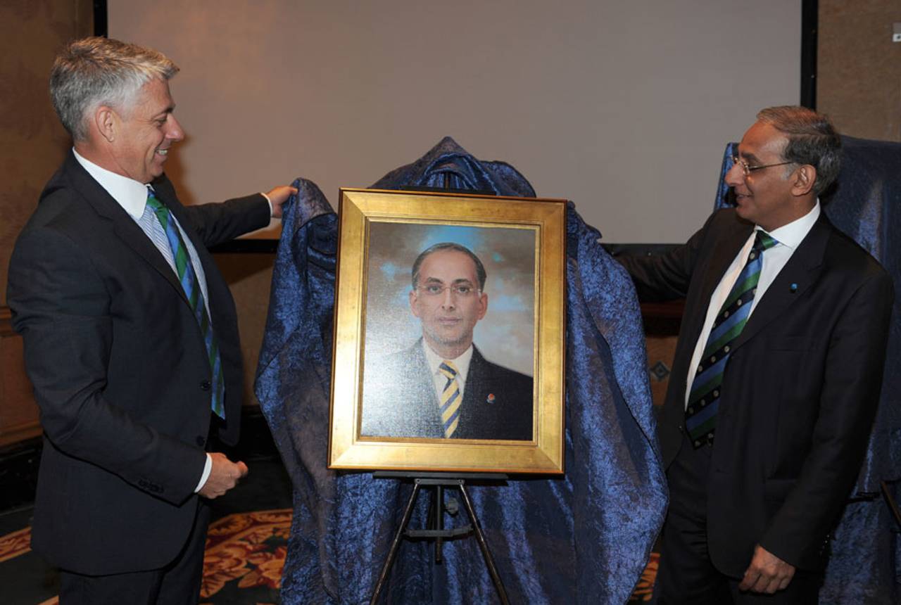 ICC chief executive David Richardson with his predecessor Haroon Lorgat, Kuala Lumpur, June 28, 2012