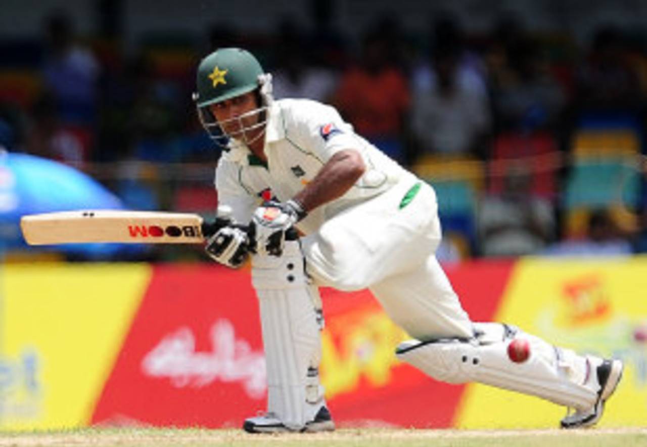 Mohammad Hafeez fought his way to lunch, Sri Lanka v Pakistan, 2nd Test, SSC, Colombo, 1st day, June 30, 2012