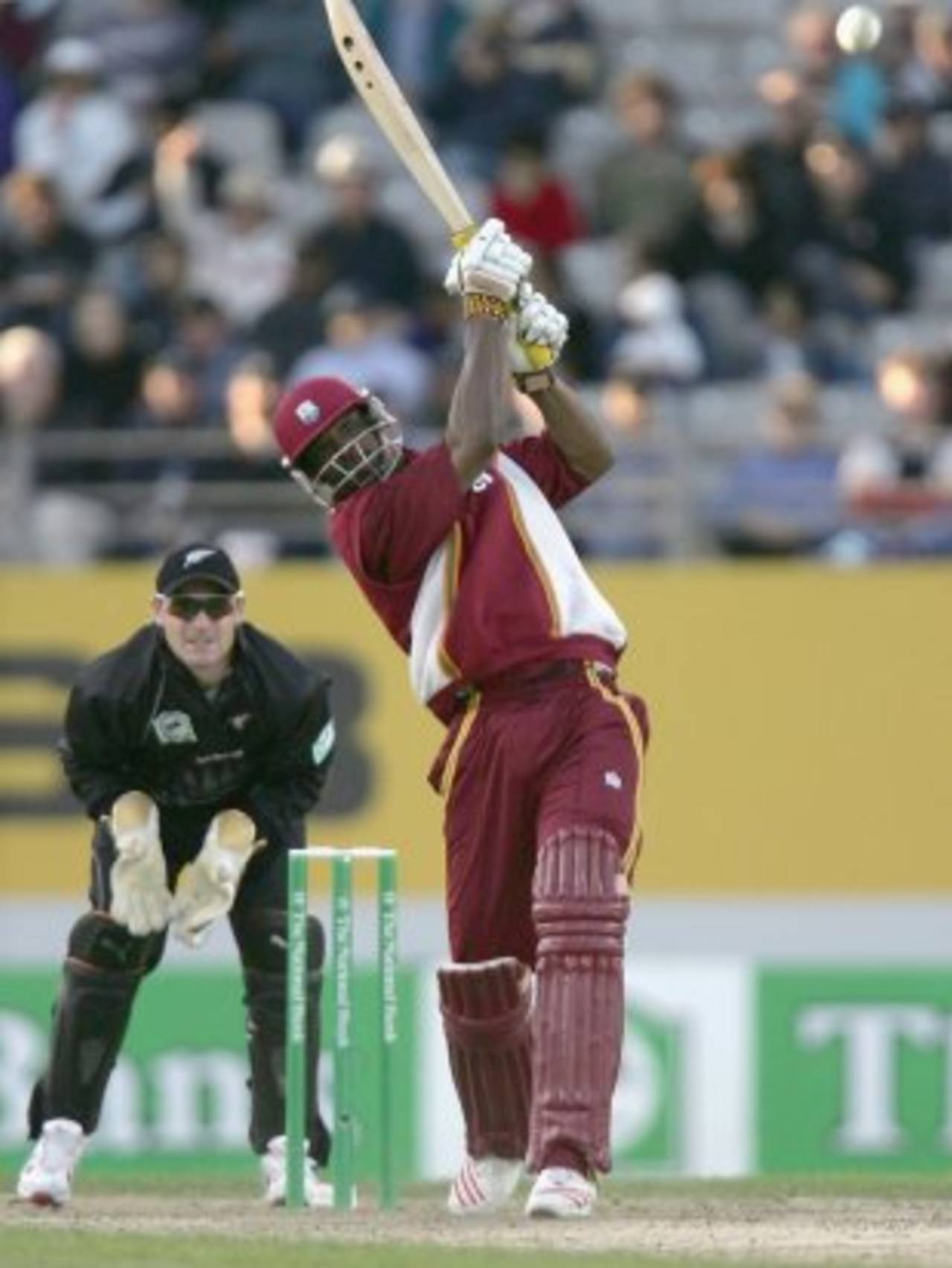 Runako Morton goes over the top, New Zealand v West Indies, 5th ODI, Auckland, March 4 2006