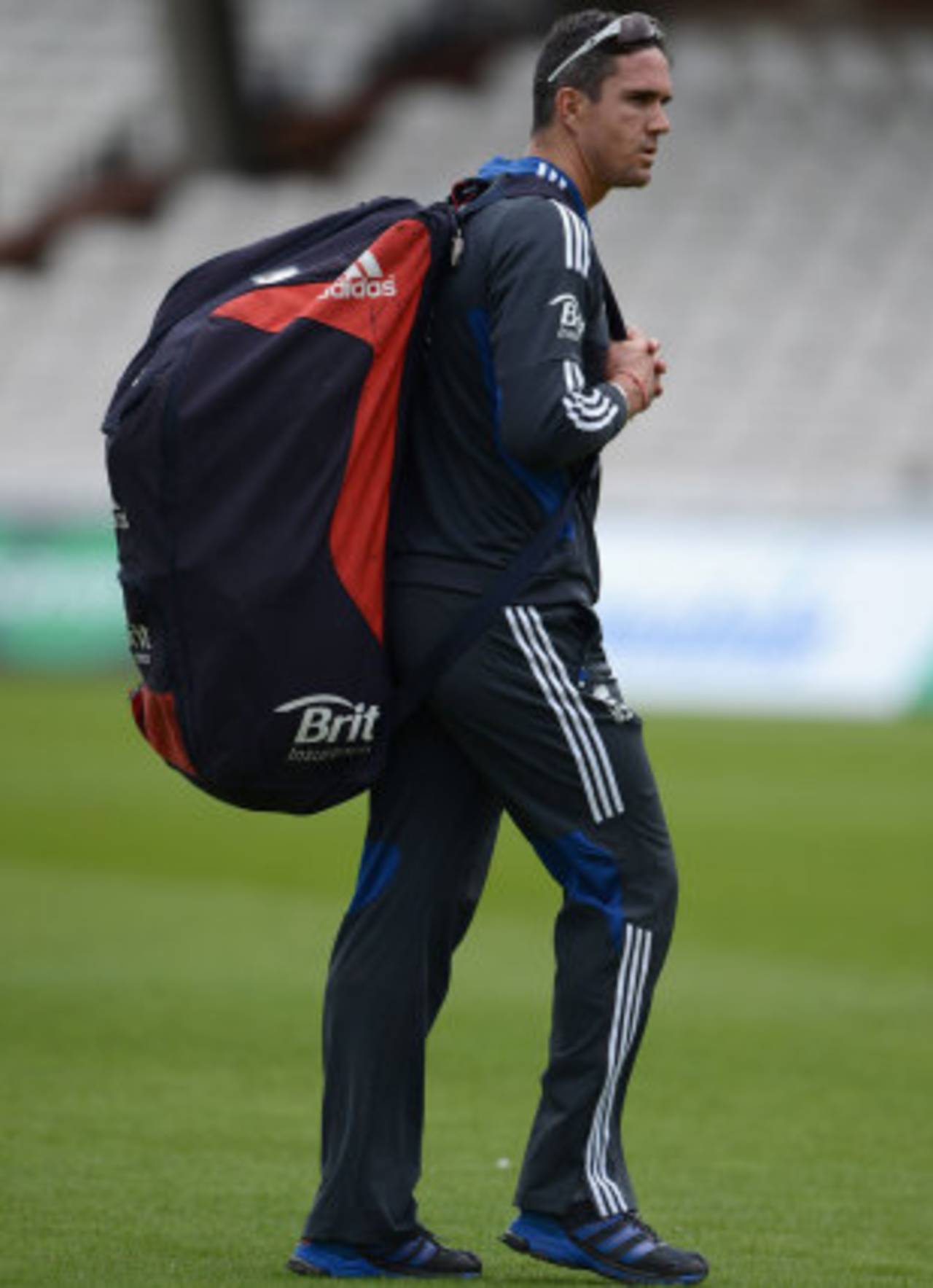 Kevin Pietersen leaves net practise, England v South Africa, 1st Test, The Oval, July, 18, 2012