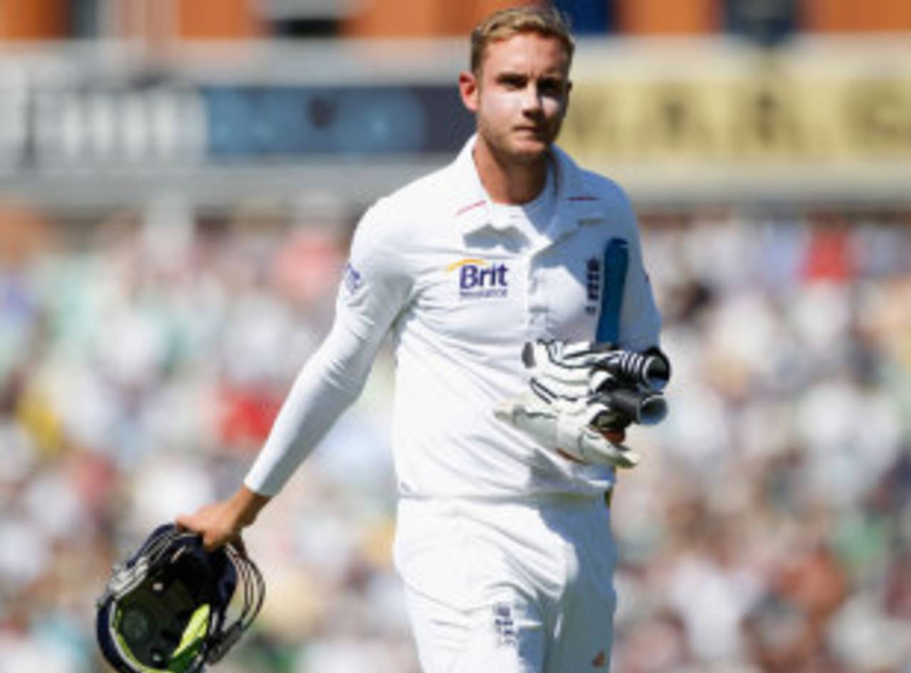 Stuart Broad departed for a duck, England v South Africa, 1st Test, The Oval, 5th day, July 23, 2012