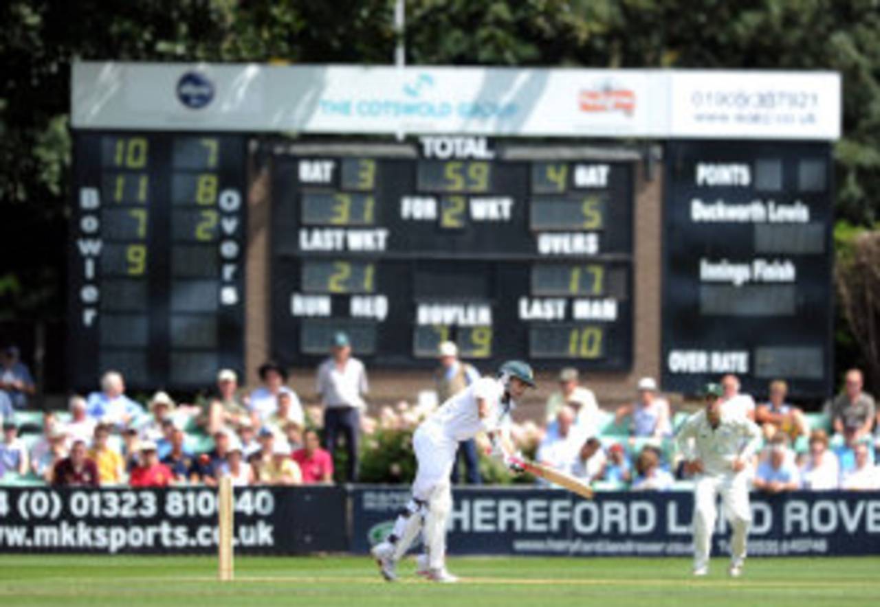 JP Duminy made just 5, Worcestershire v South Africans, Tour Match, New Road, 1st day, July, 27, 2012