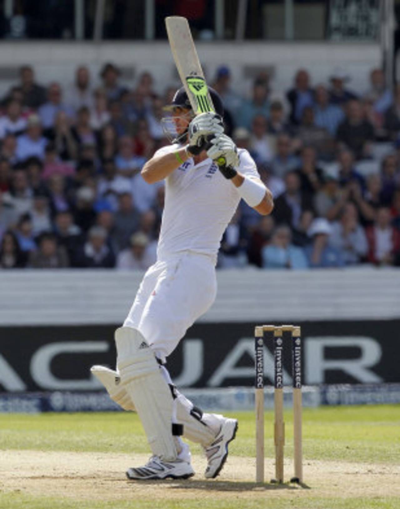 Kevin Pietersen pulls away an early boundary, England v South Africa, 2nd Investec Test, Headingley, 3rd day, August 4, 2012