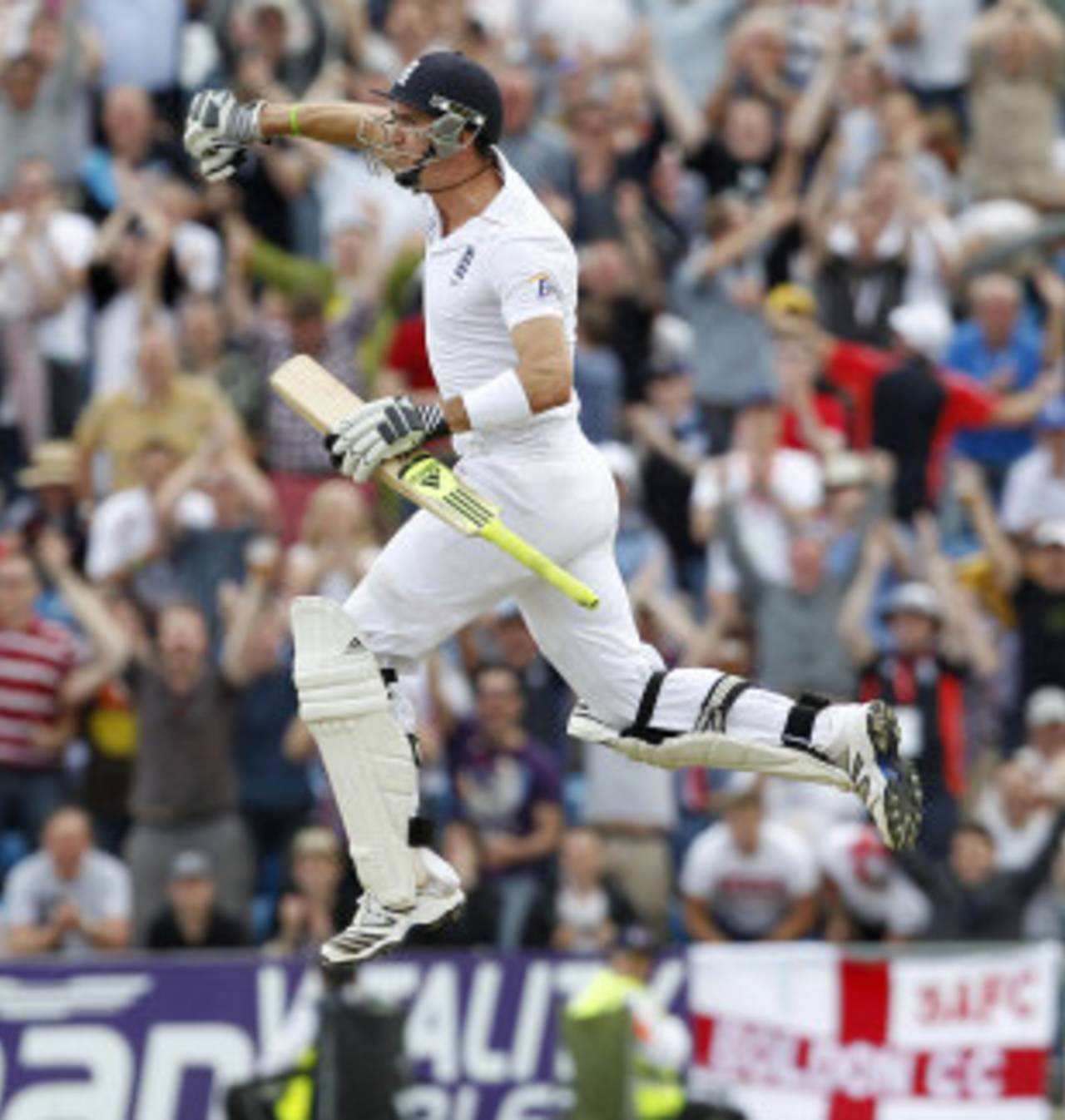 Kevin Pietersen celebrates his thrilling hundred, England v South Africa, 2nd Investec Test, Headingley, 3rd day, August 4, 2012