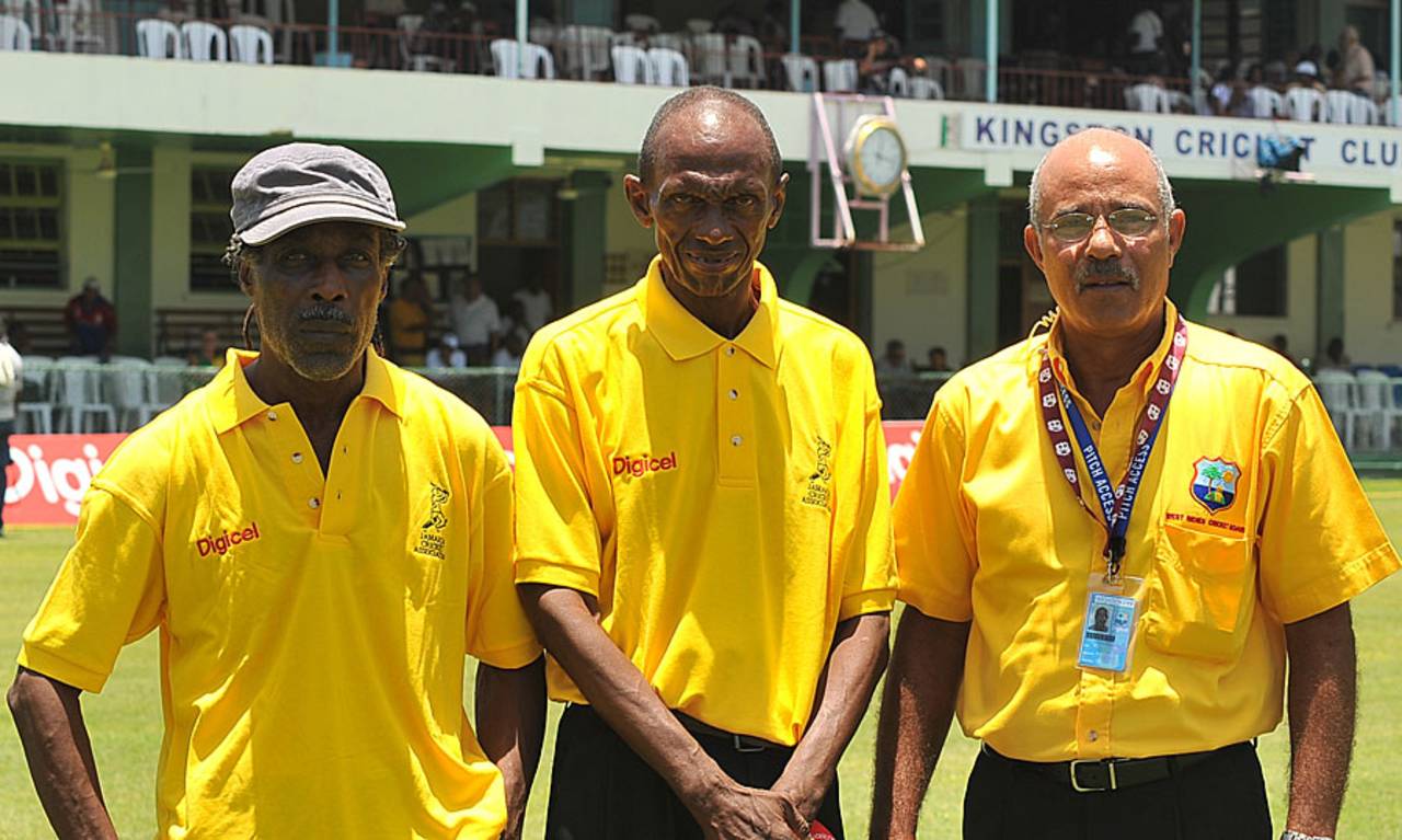 Richard Austin, centre, was shunned after taking part in the 1982-83 rebel tour to South Africa&nbsp;&nbsp;&bull;&nbsp;&nbsp;DigicelCricket.com/Brooks LaTouche Photography