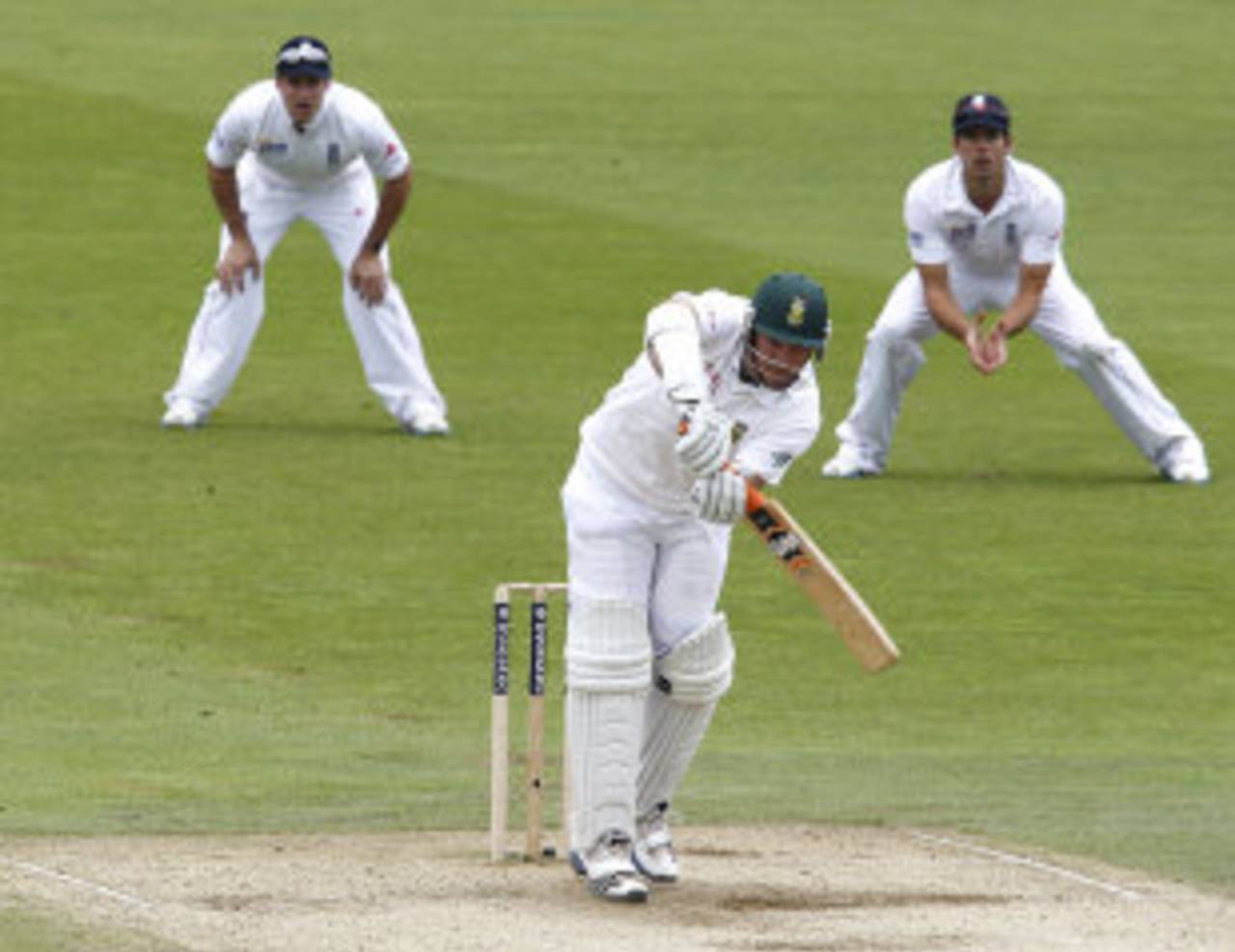 Graeme Smith works through the leg side, England v South Africa, 2nd Investec Test, Headingley, 5th day, August 6, 2012