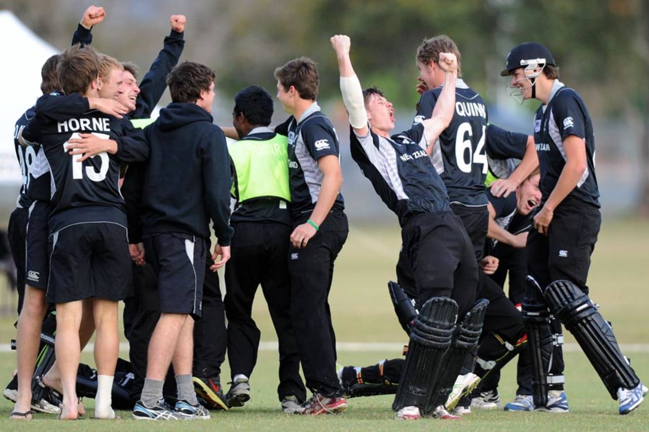 New Zealand players celebrate after winning a thriller against West Indies, New Zealand v West Indies, quarter-final, ICC Under-19 World Cup 2012, Townsville, August 20, 2012