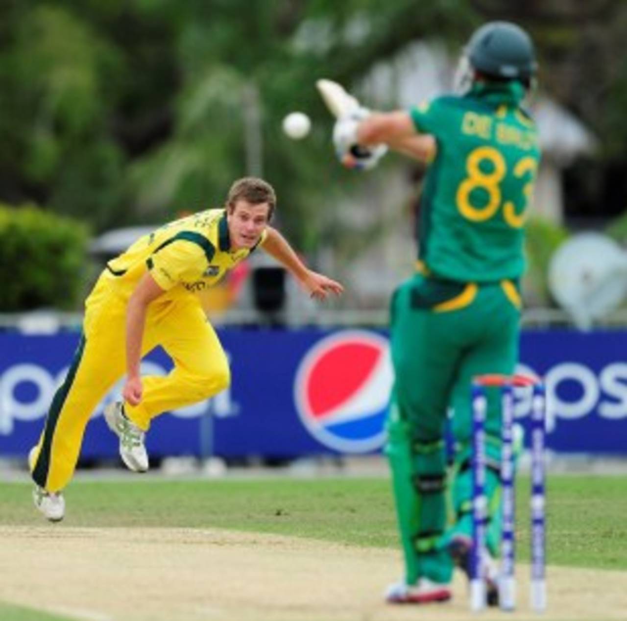 Mark Steketee, who picked up 3 for 35, sends down a short ball, Australia v South Africa, ICC Under-19 World Cup semi-final, Townsville, August 21, 2012