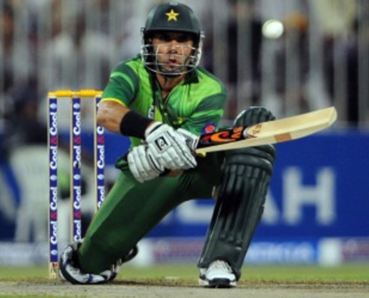 Misbah-ul-Haq attemps a reverse-sweep, Pakistan v Australia, 1st ODI, Sharjah, August 28, 2012
