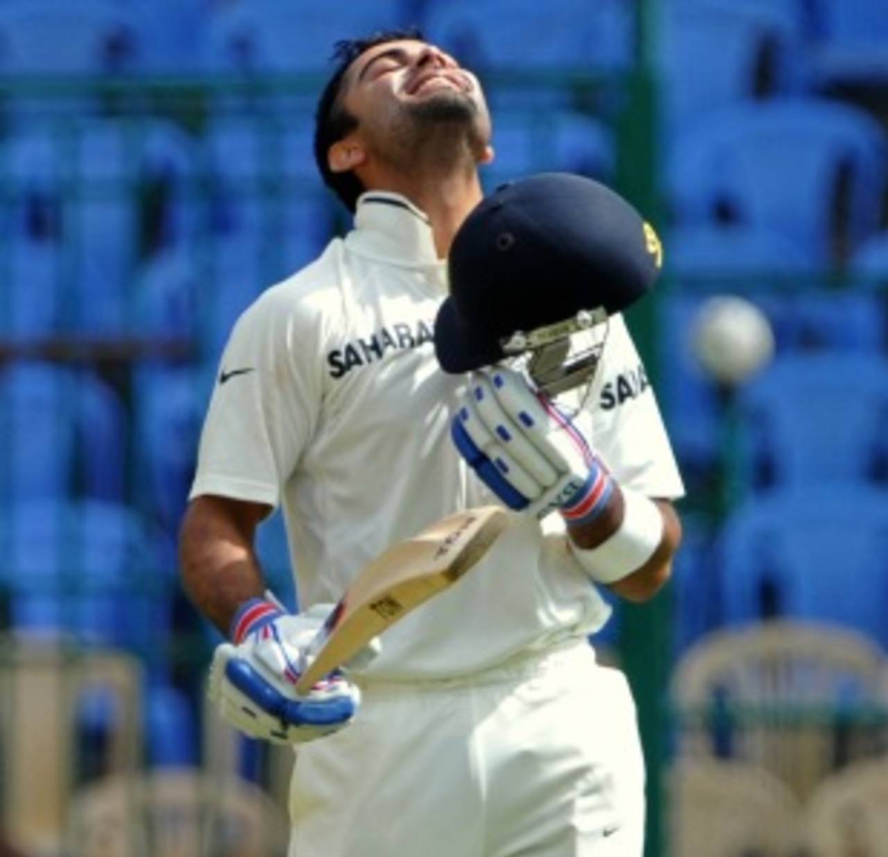 Virat Kohli celebrates his second Test hundred, India v New Zealand, 2nd Test, Bangalore, 3rd day, September 2, 2012