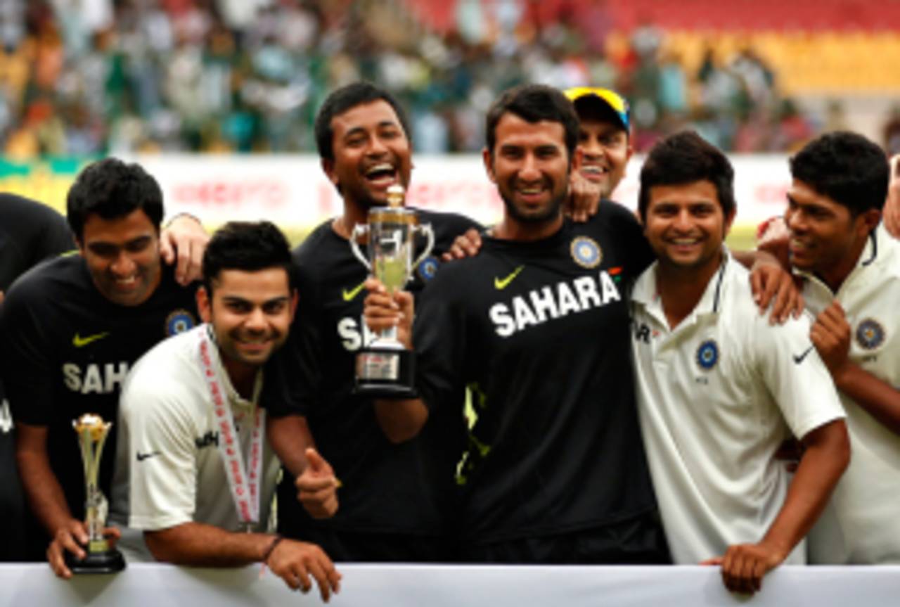 India celebrate with the trophy, India v New Zealand, 2nd Test, Bangalore, 4th day, September 3, 2012
