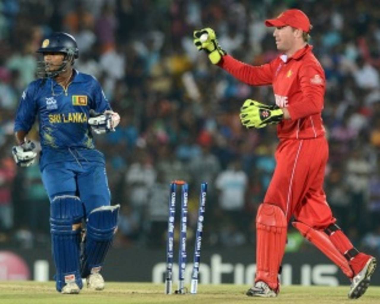 Dilshan Munaweera was run out after he lost his bat mid pitch&nbsp;&nbsp;&bull;&nbsp;&nbsp;AFP