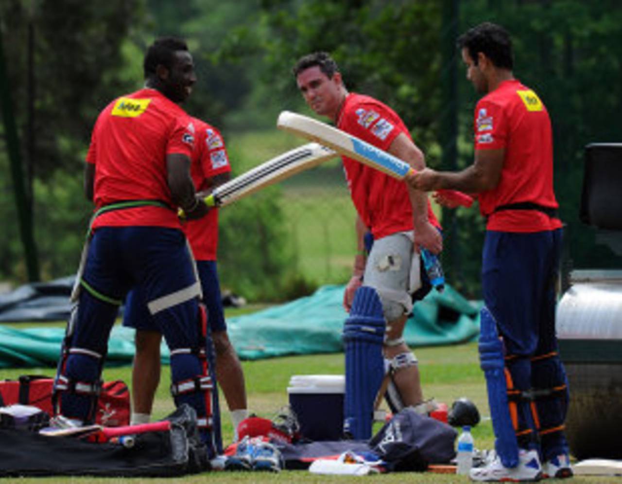 Kevin Pietersen will chat with his England team-mates as well as his IPL ones over the next few weeks&nbsp;&nbsp;&bull;&nbsp;&nbsp;AFP