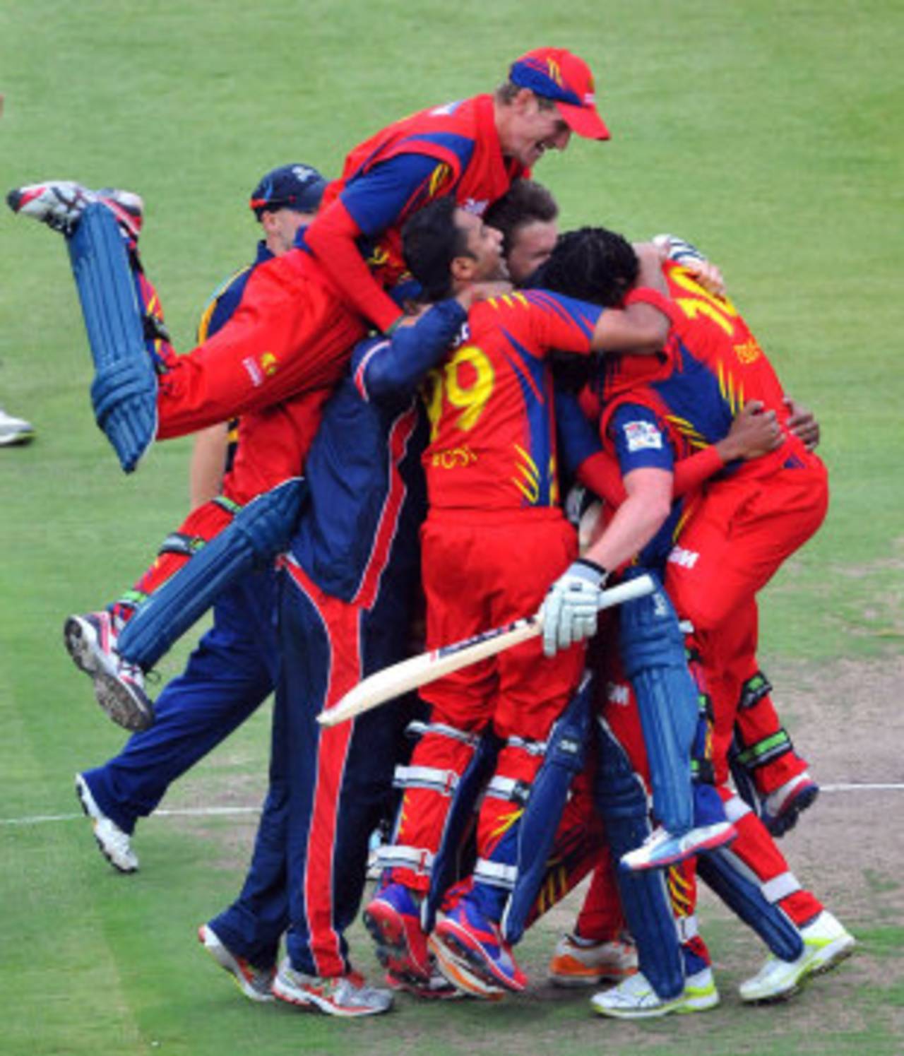 Lions are a picture of joy after qualifying for the semi-finals, Lions v Yorkshire, Champions League T20, Group B, Johannesburg, October 20, 2012