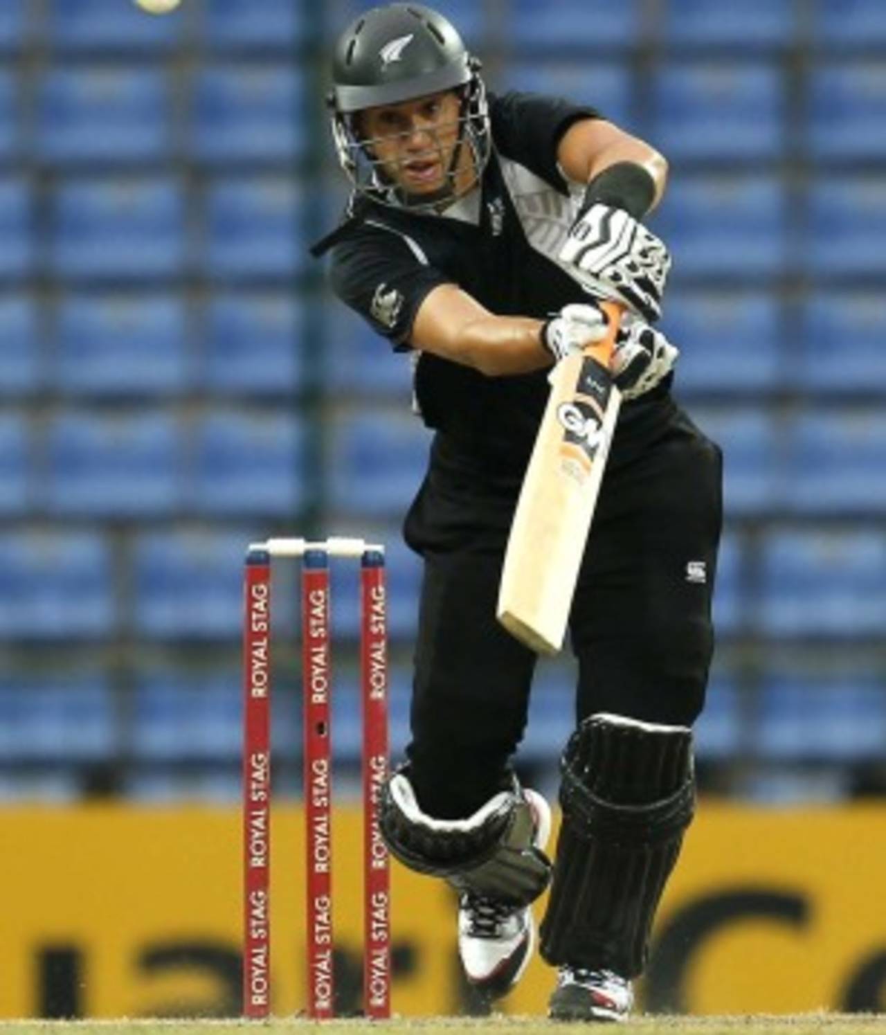 Ross Taylor scored 72, Sri Lanka v New Zealand, 2nd ODI, Pallekele, November 4, 2012