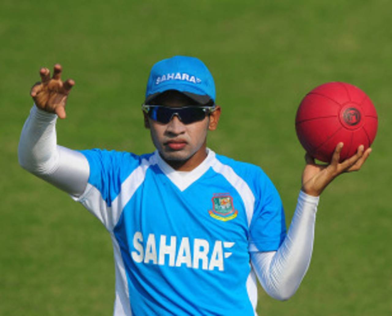 Bangladesh captain Mushfiqur Rahim at practice, Mirpur, November 11, 2012