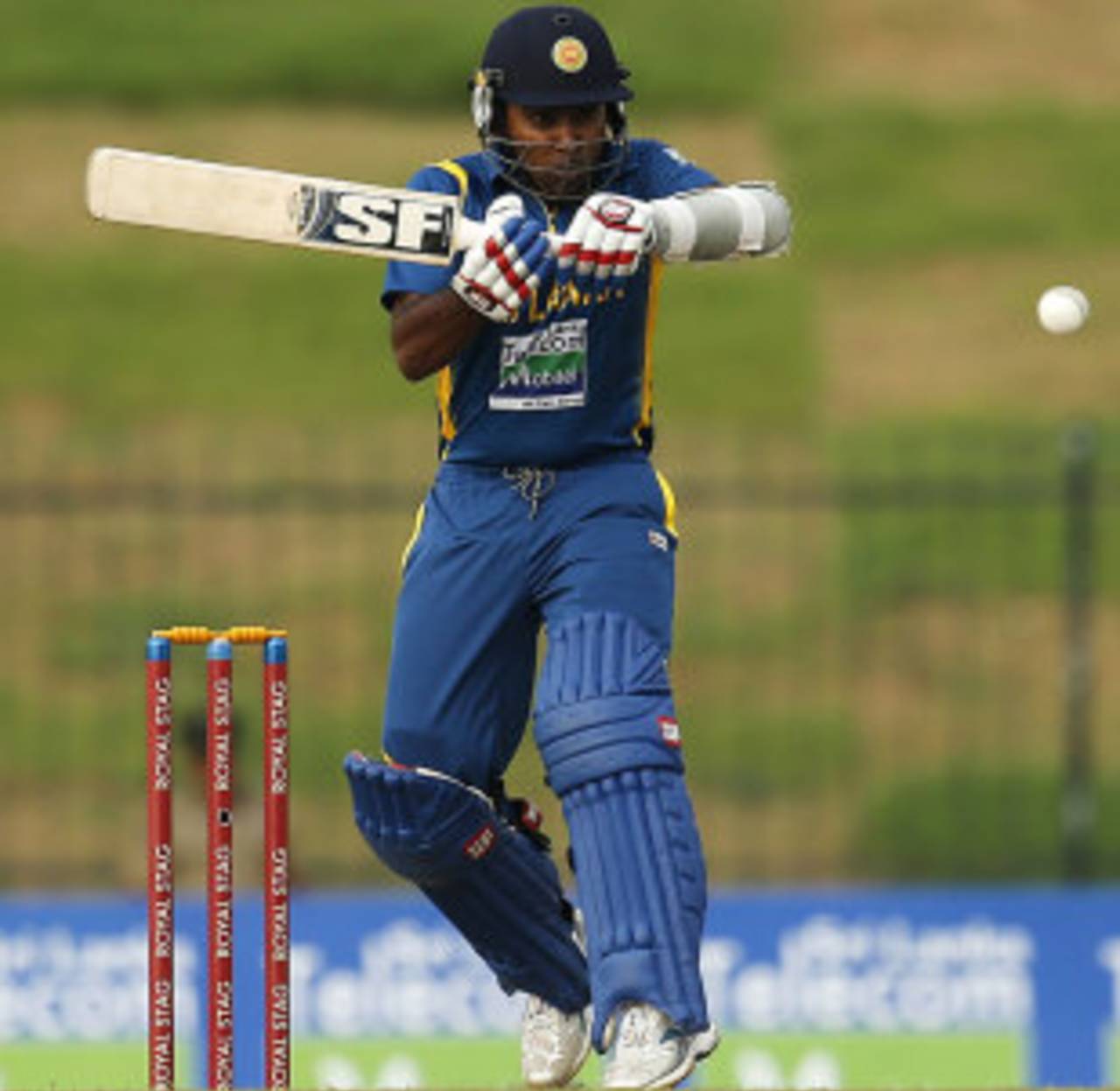 Mahela Jayawardene goes for the pull, Sri Lanka v New Zealand, 5th ODI, Hambantota, November 12, 2012