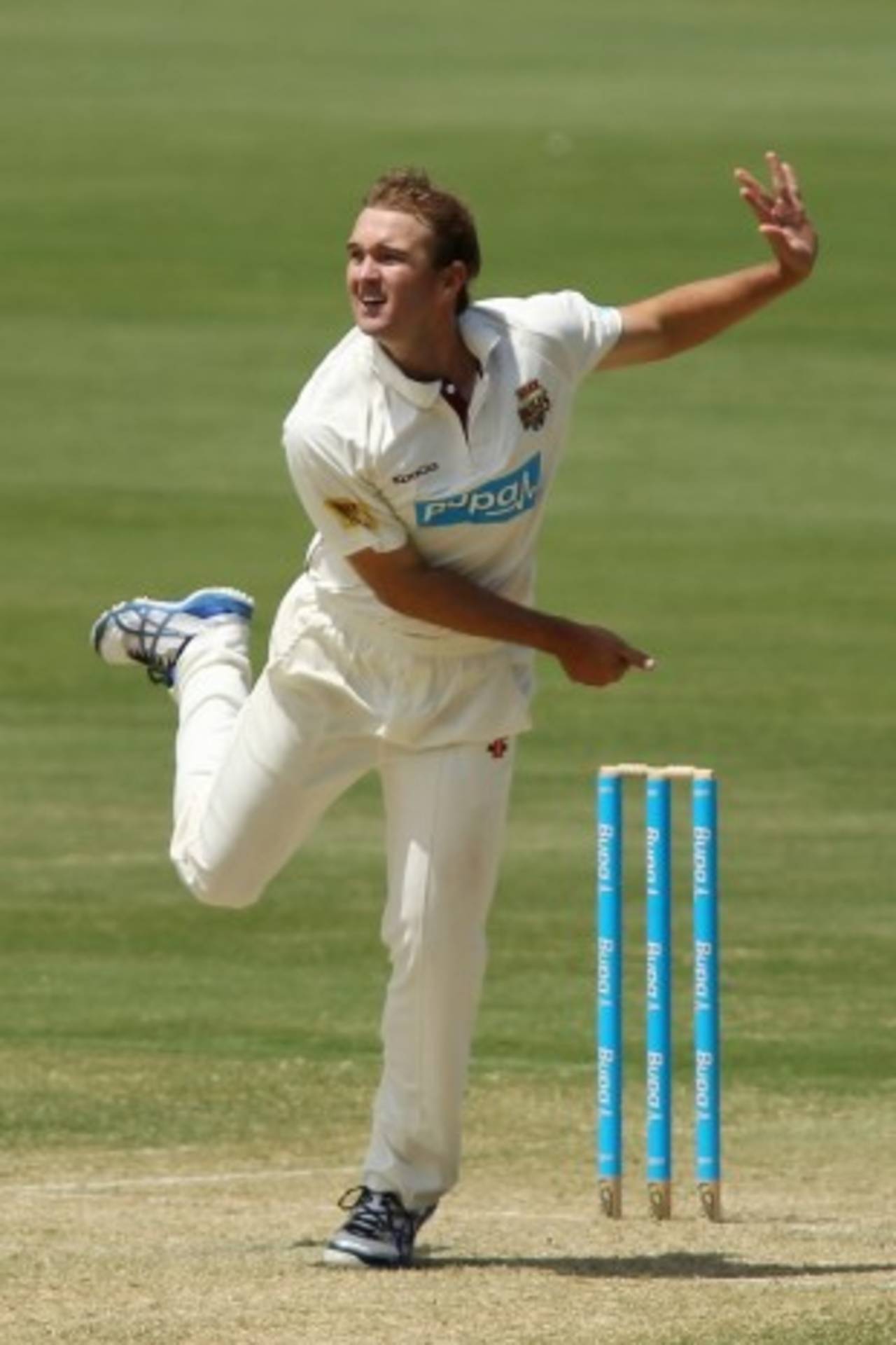 Nathan Hauritz sends down a delivery, South Australia v Queensland, Sheffield Shield, day one, Adelaide Oval, October 23, 2012