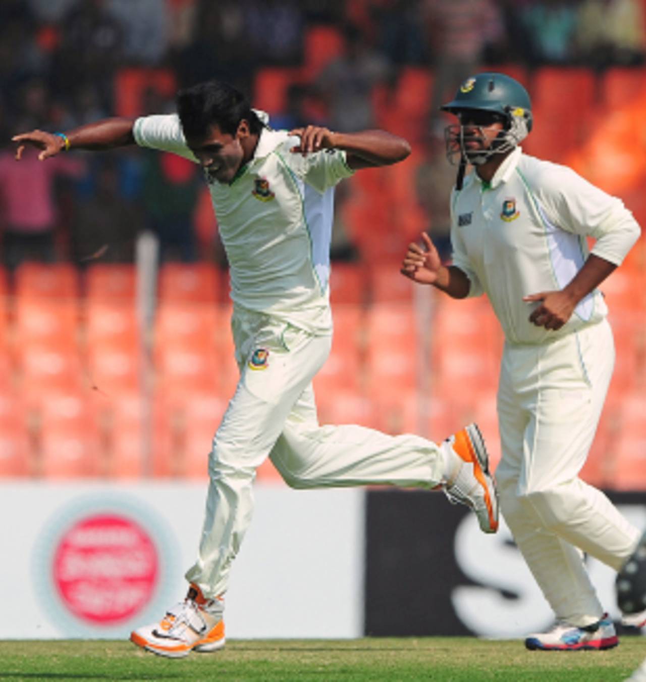 Although he bowled well, Rubel Hossain didn't have much joy on the Khulna pitch&nbsp;&nbsp;&bull;&nbsp;&nbsp;AFP