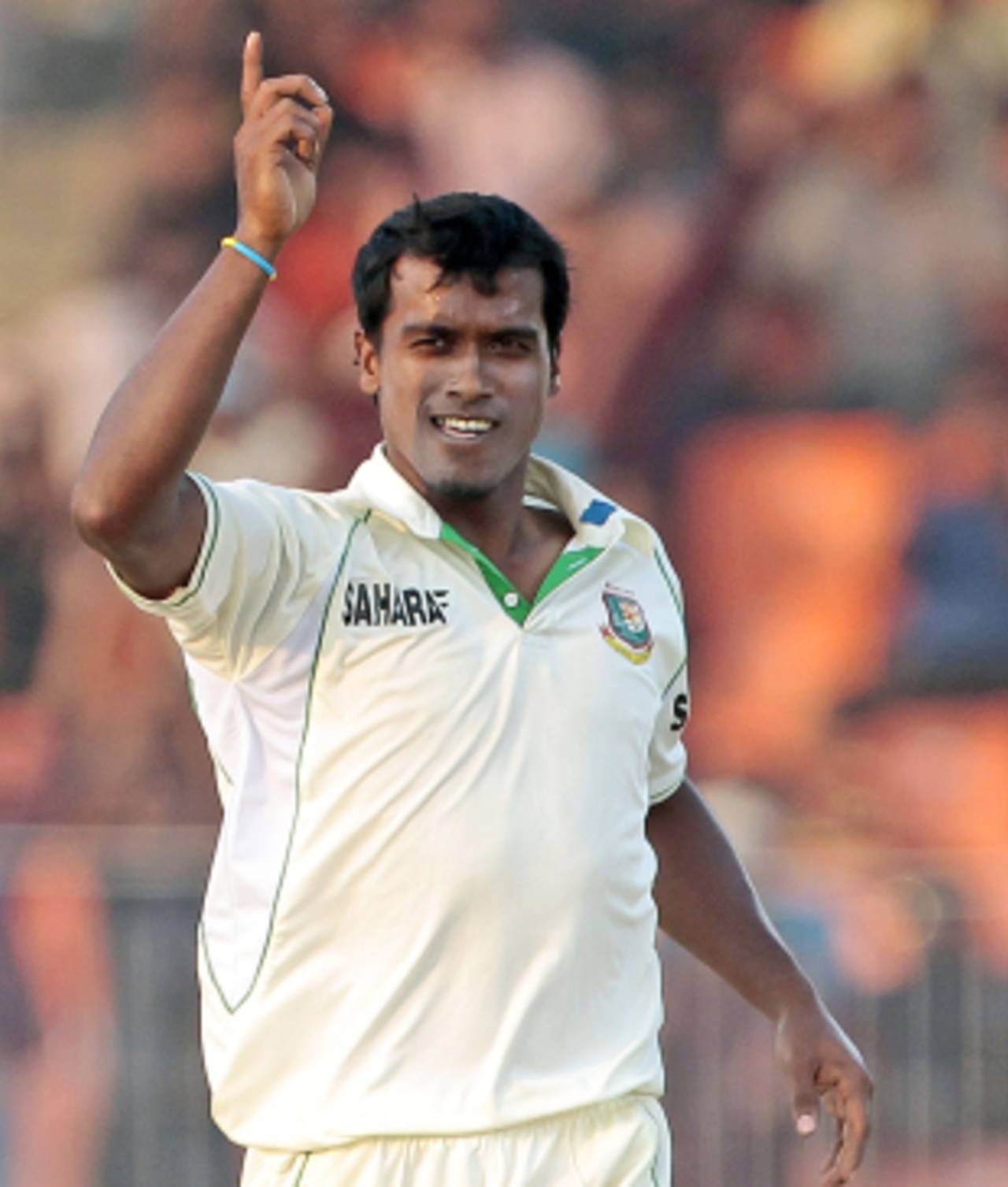 Rubel Hossain dismissed Marlon Samuels a while before stumps, Bangladesh v West Indies, 2nd Test, Khulna, 3rd day, November 23, 2012