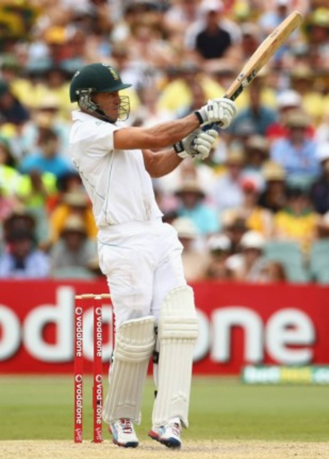 Faf du Plessis pulls during his half-century on debut, Australia v South Africa, 2nd Test, Adelaide, 3rd day, November 24, 2012