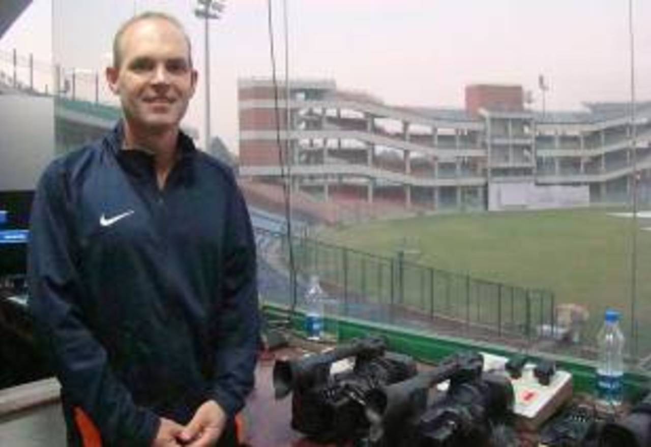 Simon Fry is visiting India as part of an exchange programme to officiate in two Ranji Trophy games&nbsp;&nbsp;&bull;&nbsp;&nbsp;ESPNcricinfo Ltd