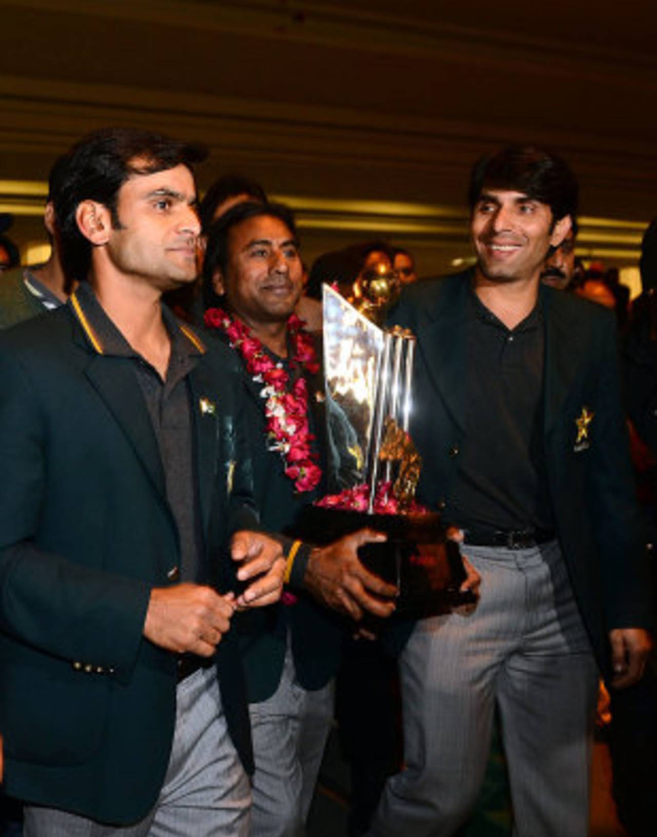 Mohammad Hafeez and Misbah-ul-Haq arrive in Lahore, Lahore, January 7, 2013