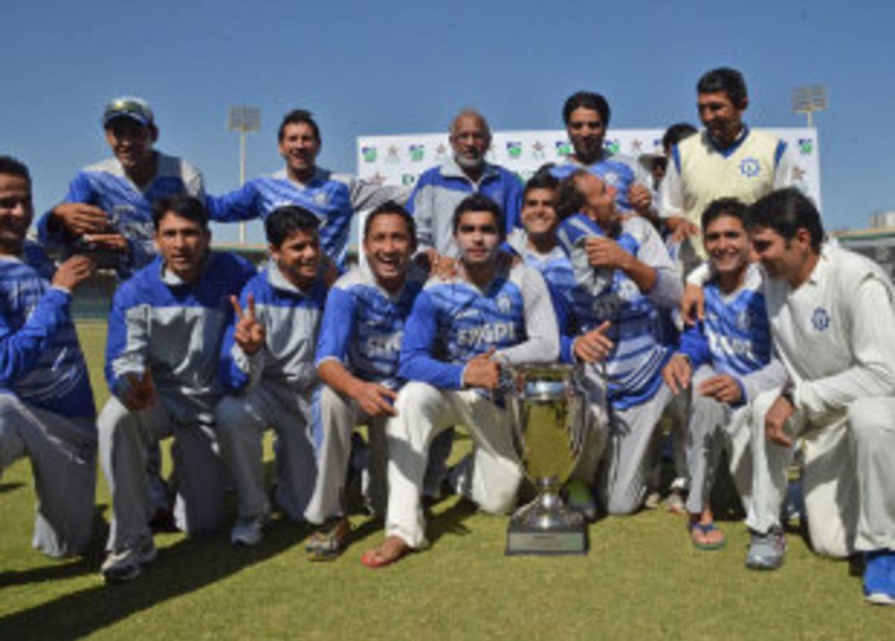 SNGPL won the inaugural President's Trophy, Habib Bank Limited v Sui Northern Gas Pipelines Limited, President's Trophy final, Karachi, 1st day, January 14, 2013