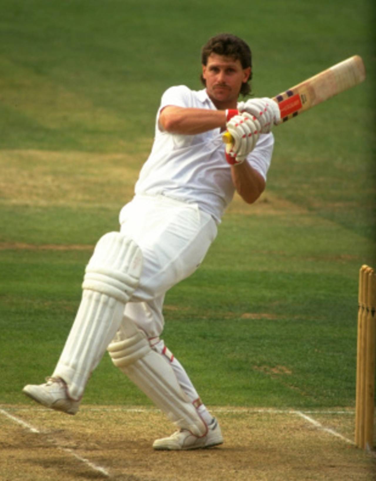 Robin Smith pulls, 1990