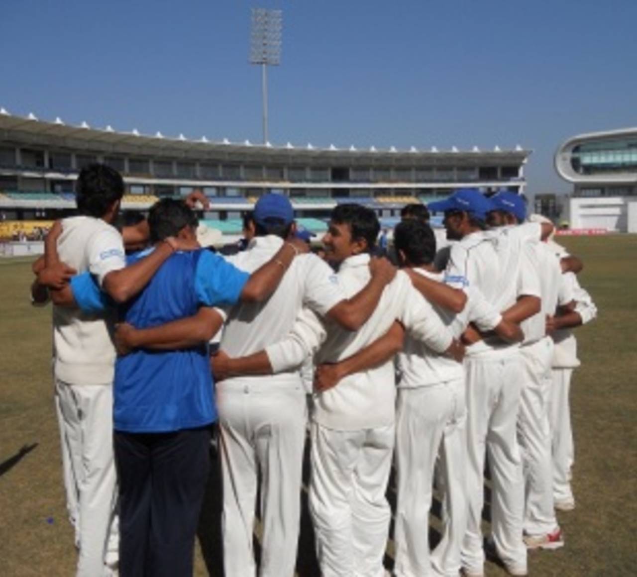 Saurashtra's players get into a huddle after winning the semi-final&nbsp;&nbsp;&bull;&nbsp;&nbsp;ESPNcricinfo Ltd