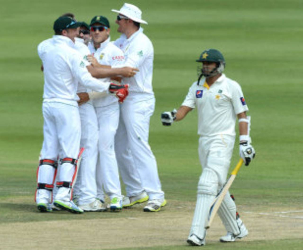Azhar Ali was lbw to Jacques Kallis for 18, South Africa v Pakistan, 1st Test, Johannesburg, 3rd day, February 3, 2013