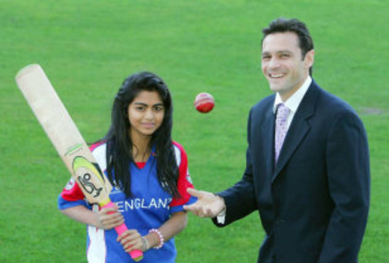 British Asian Sports Awards nominee, cricketer Niki Patel, from Leicester with Mark Ramprakash at The Brit Oval, January 14, 2008