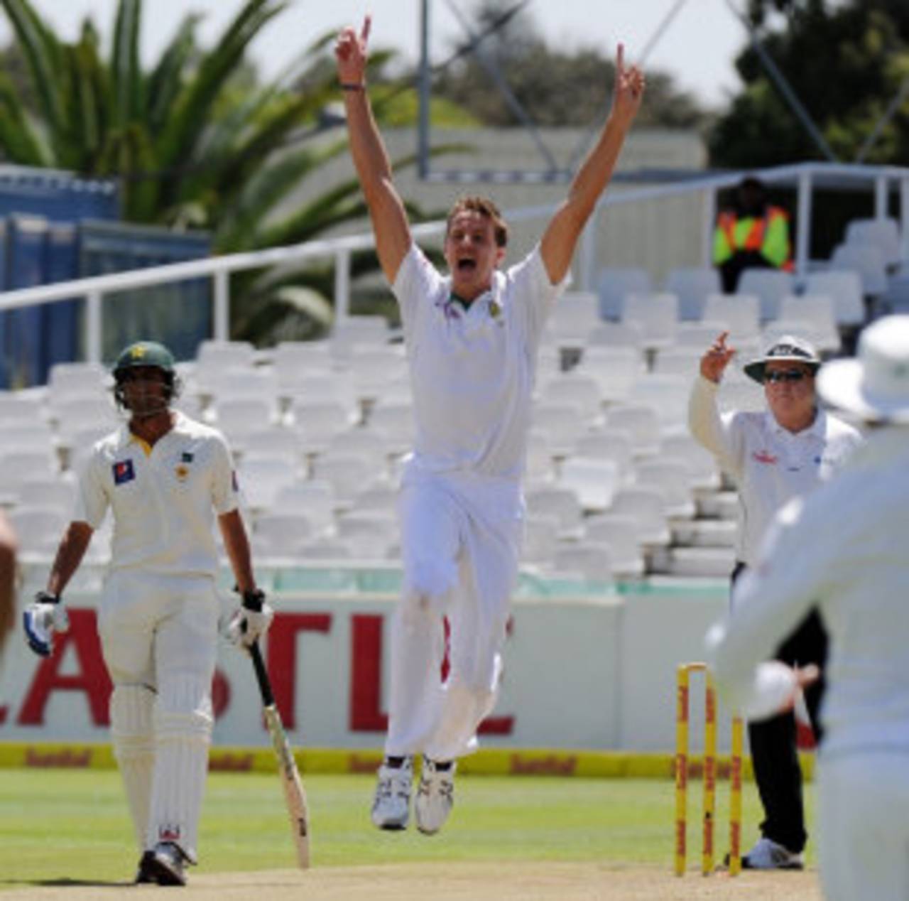 Morne Morkel dismissed Misbah-ul-Haq for a duck, South Africa v Pakistan, 2nd Test, Cape Town, 1st day, February 14, 2013