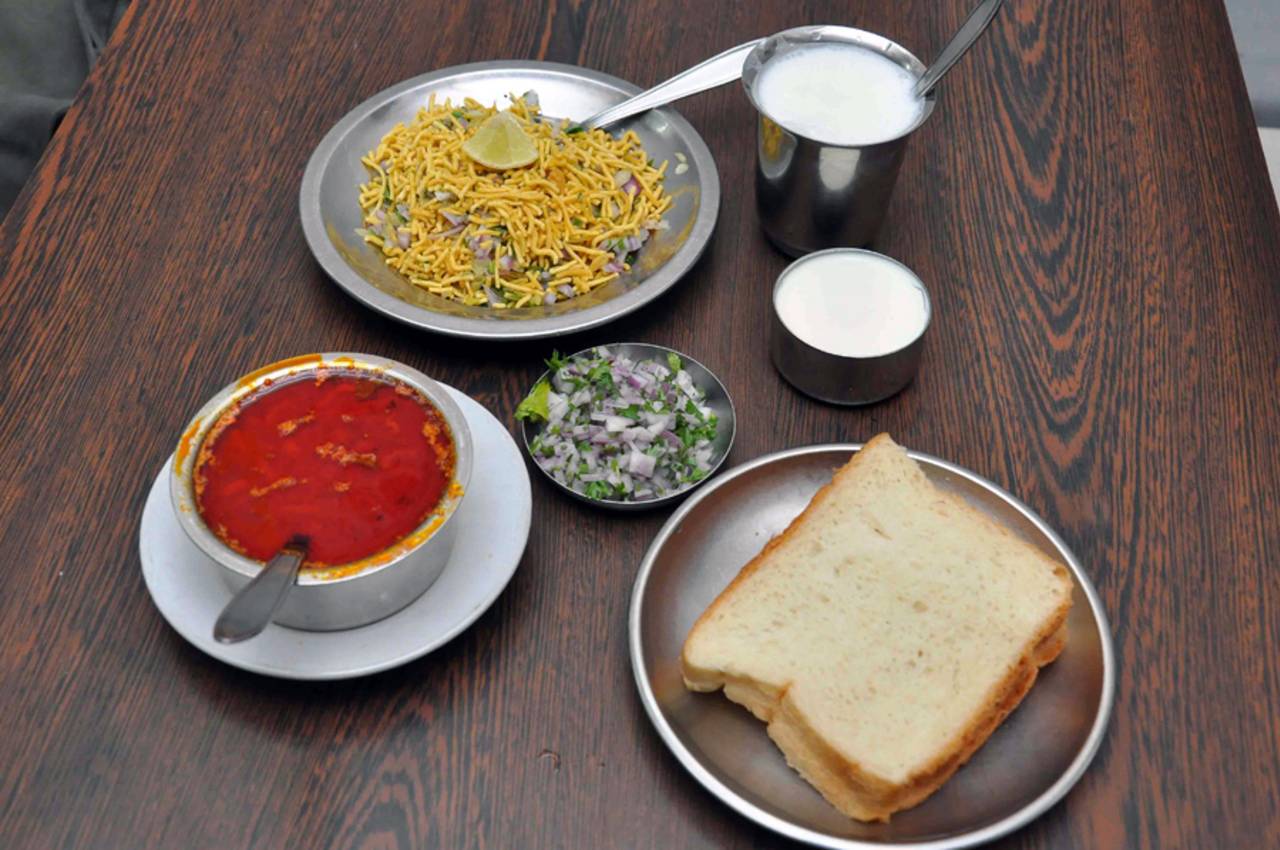 Misal pav: a must-have in Pune