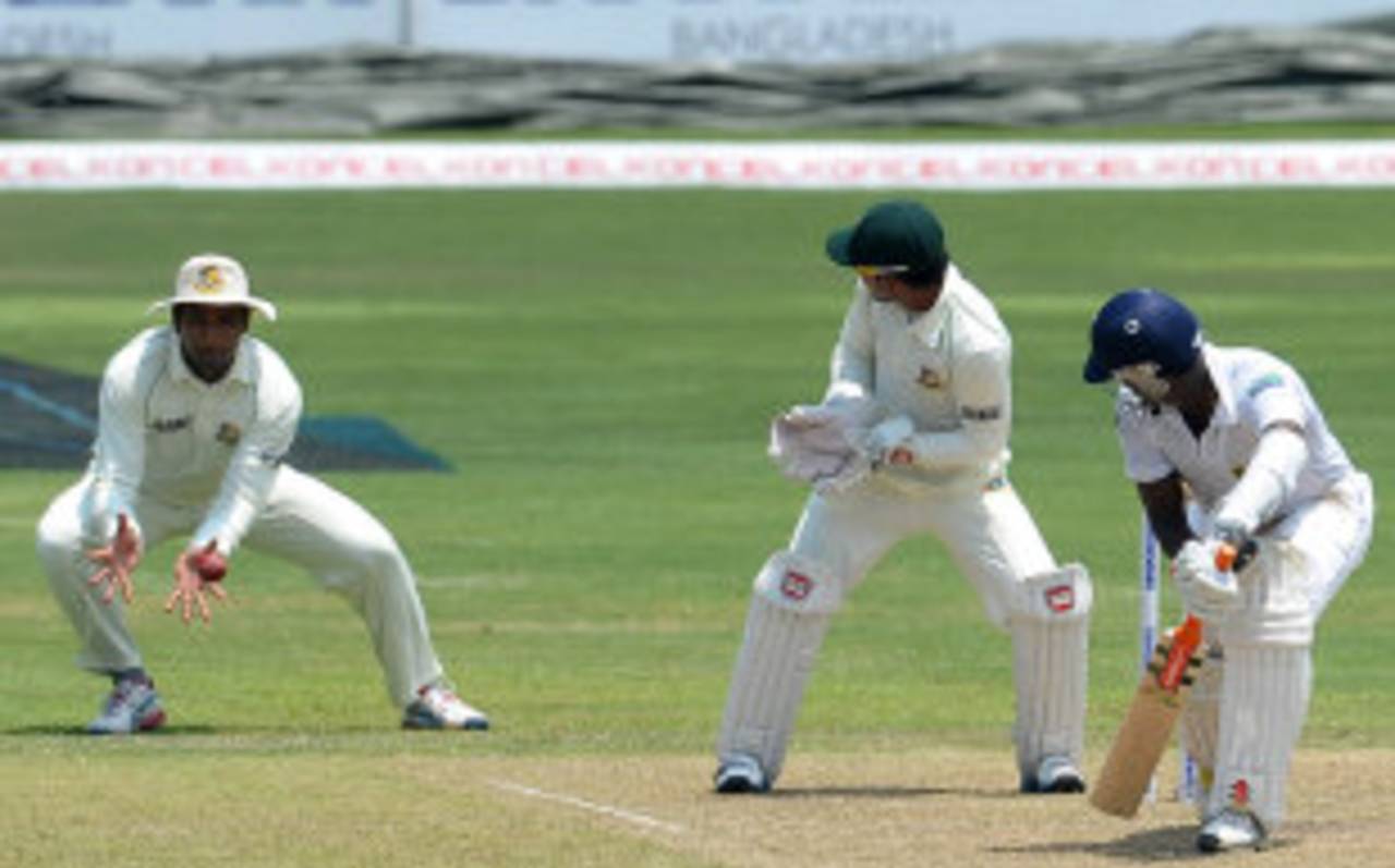 Angelo Mathews nicks the ball to Mahmudullah at slip, Sri Lanka v Bangladesh, 2nd Test, Colombo, 2nd day, March 17, 2013