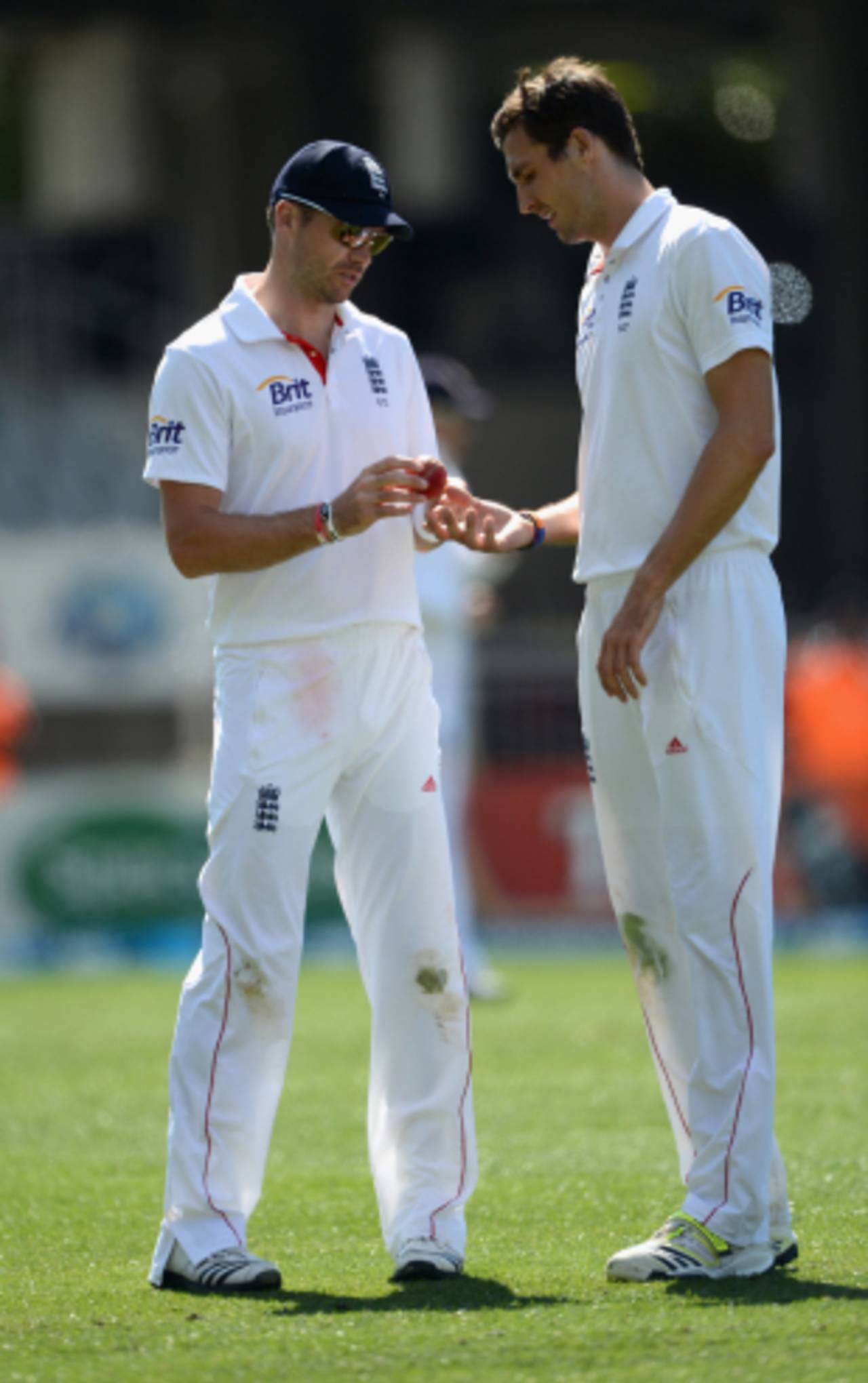 James Anderson and Steven Finn inspect the ball, New Zealand v England, 3rd Test, Auckland, 1st day, March 22, 2013