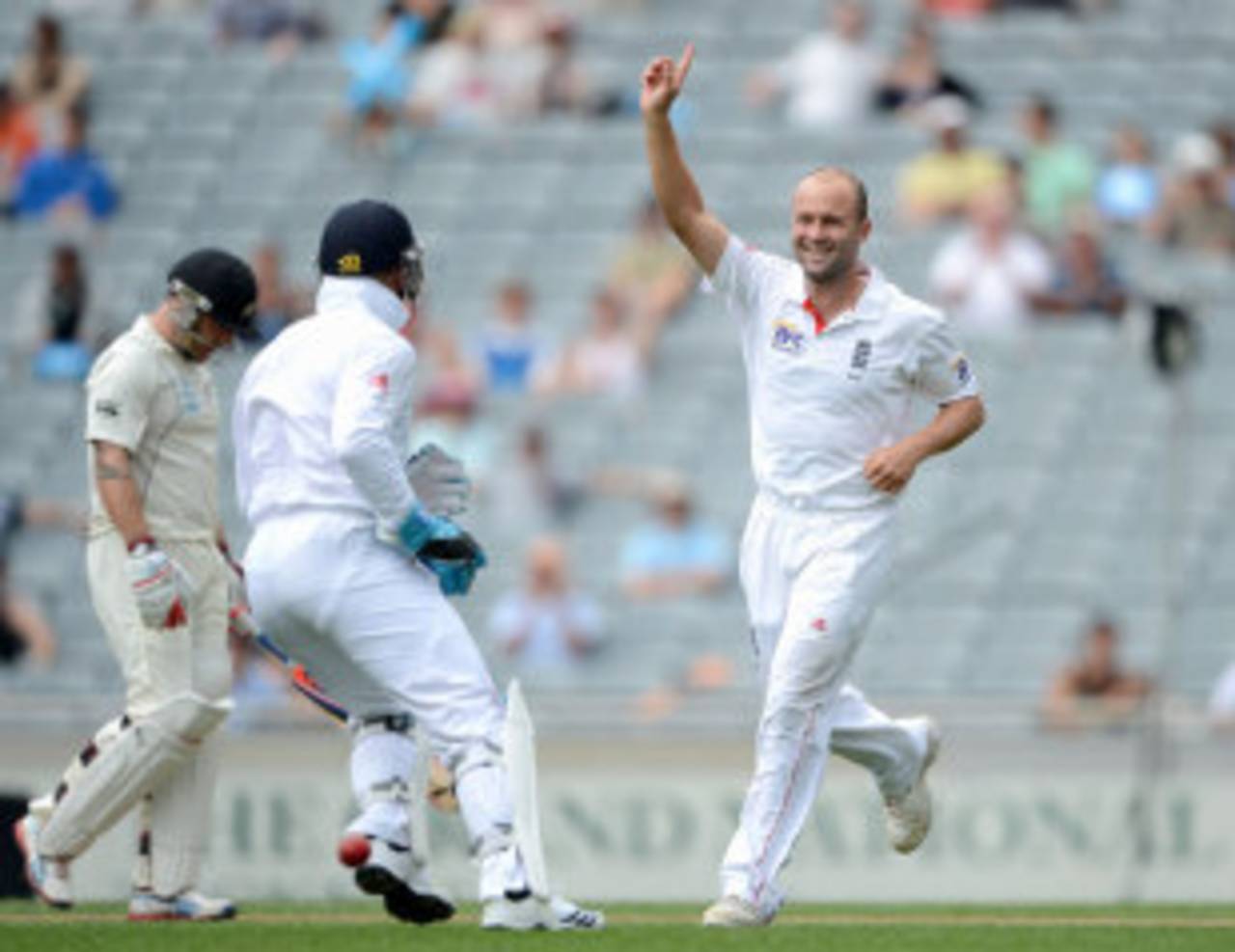 Jonathan Trott took a wicket, and then broke the record for most Test runs without hitting a six&nbsp;&nbsp;&bull;&nbsp;&nbsp;Getty Images