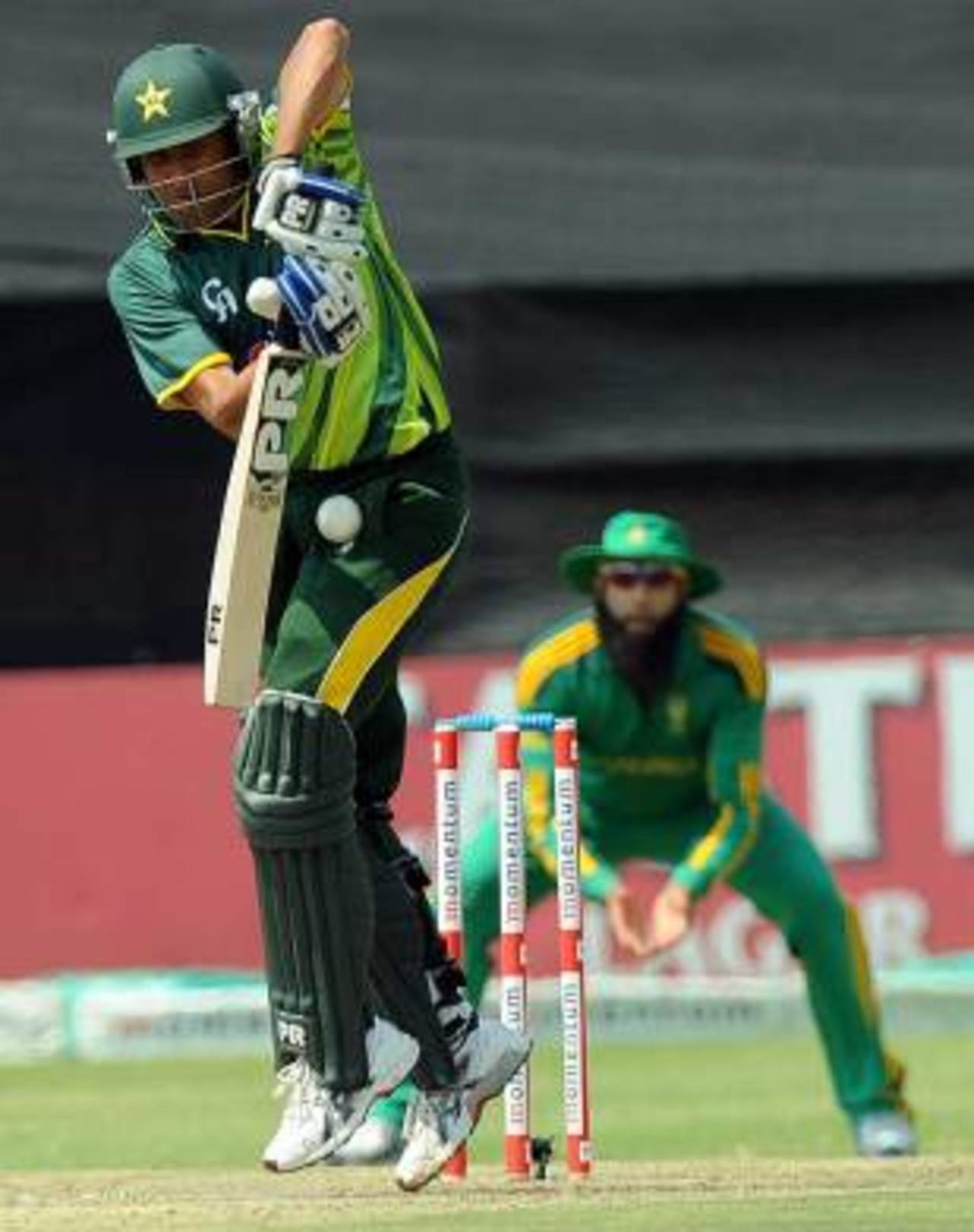 Younis Khan's place in the one-day side is coming under increasing scrutiny&nbsp;&nbsp;&bull;&nbsp;&nbsp;AFP