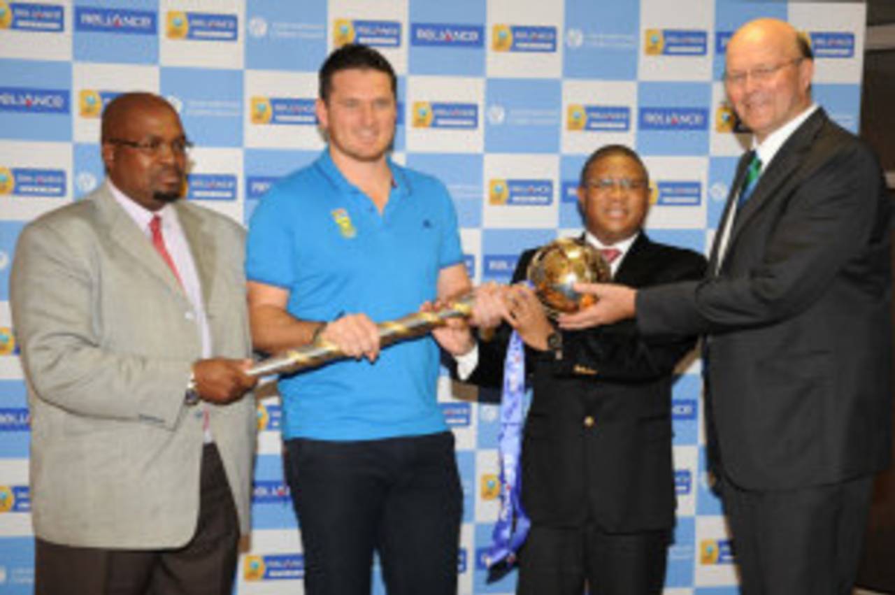 Graeme Smith receives the ICC Test mace from Vince van der Bijl, Johannesburg, March 28, 2013
