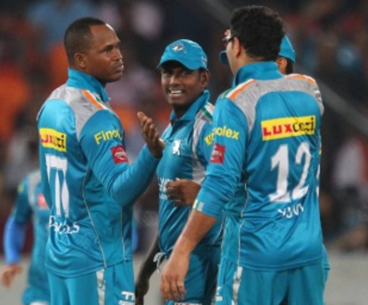 Marlon Samuels celebrates the wicket of Cameron White with team-mates, Sunrisers Hyderabad v Pune Warriors, IPL, Hyderabad, April 5, 2013