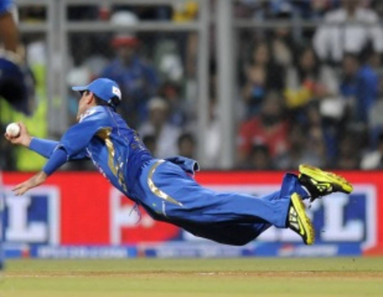 Ricky Ponting took a stunner of a catch to give Unmukt Chand his second golden duck in the tournament thus far&nbsp;&nbsp;&bull;&nbsp;&nbsp;BCCI
