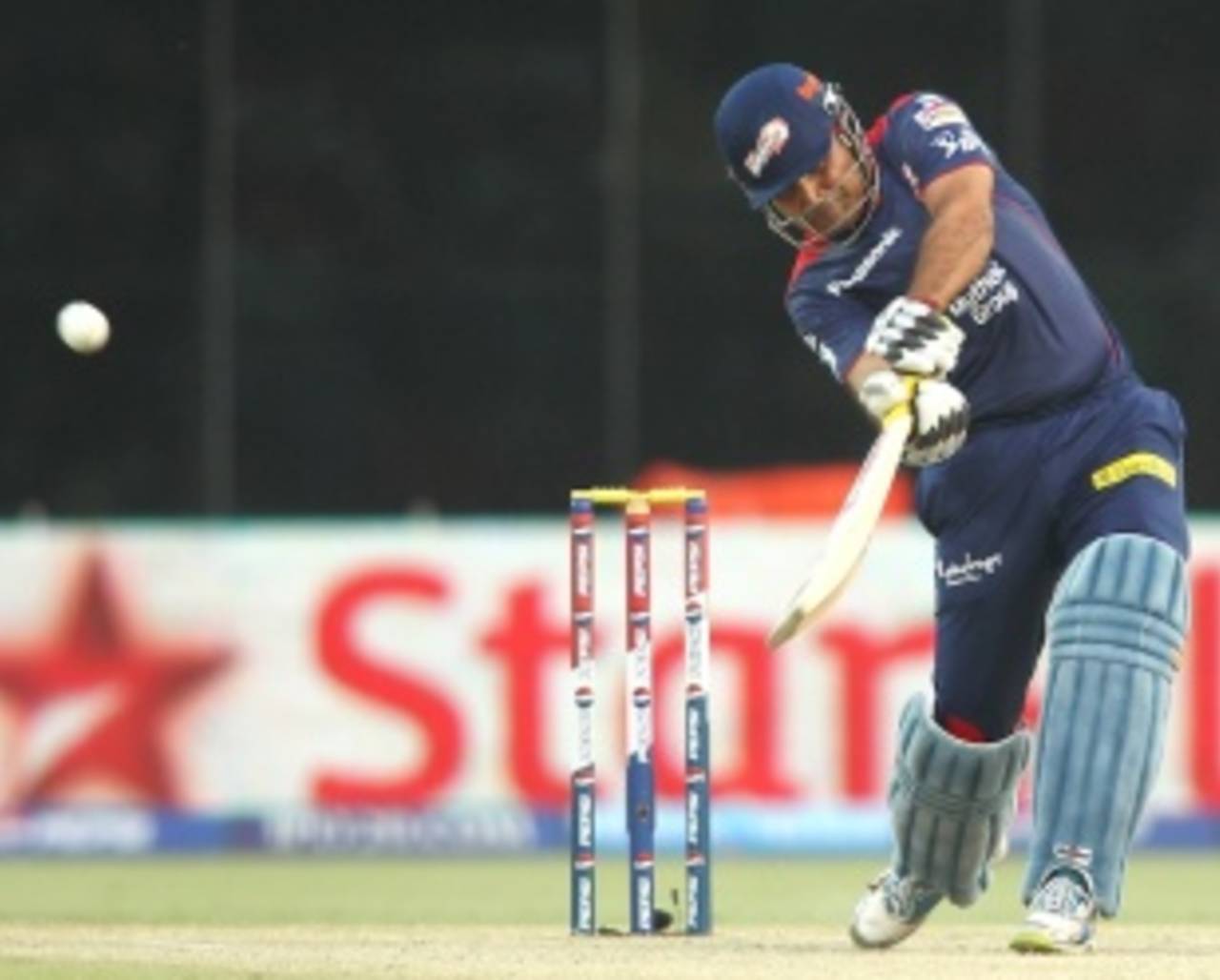 Virender Sehwag reached his 50 off 31 balls, Delhi Daredevils v Mumbai Indians, IPL, Delhi, April 21, 2013