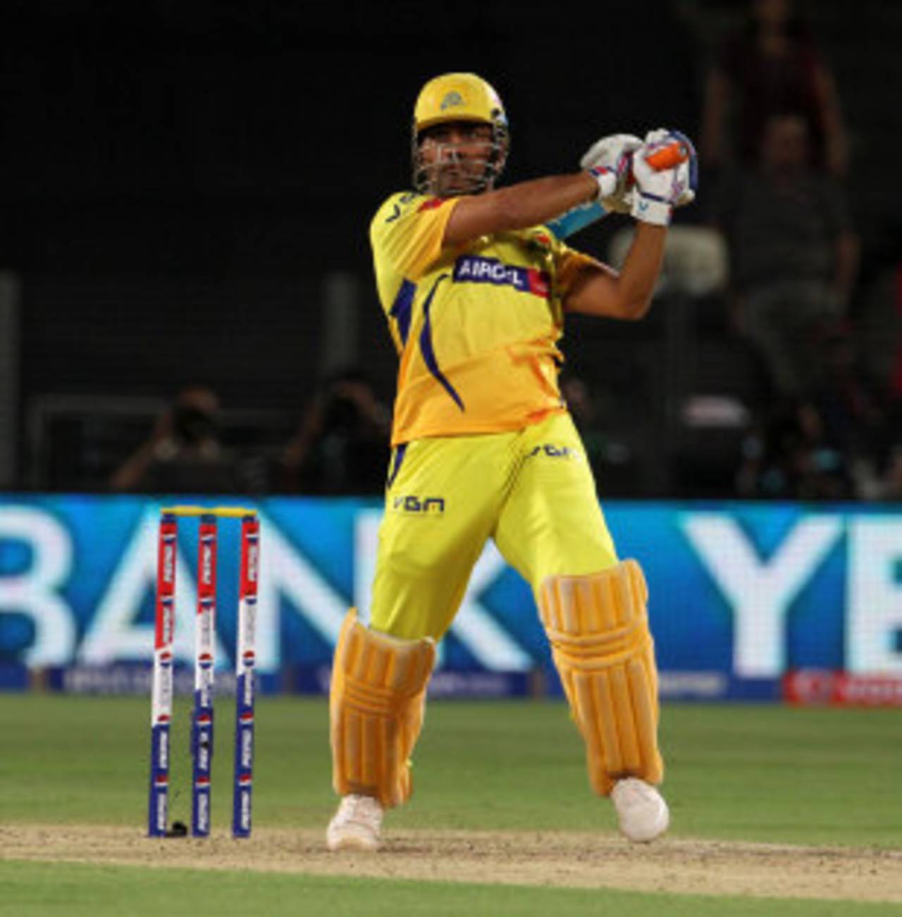 MS Dhoni smacks one through the covers, Pune Warriors v Chennai Super Kings, IPL, Pune, April 30, 2013