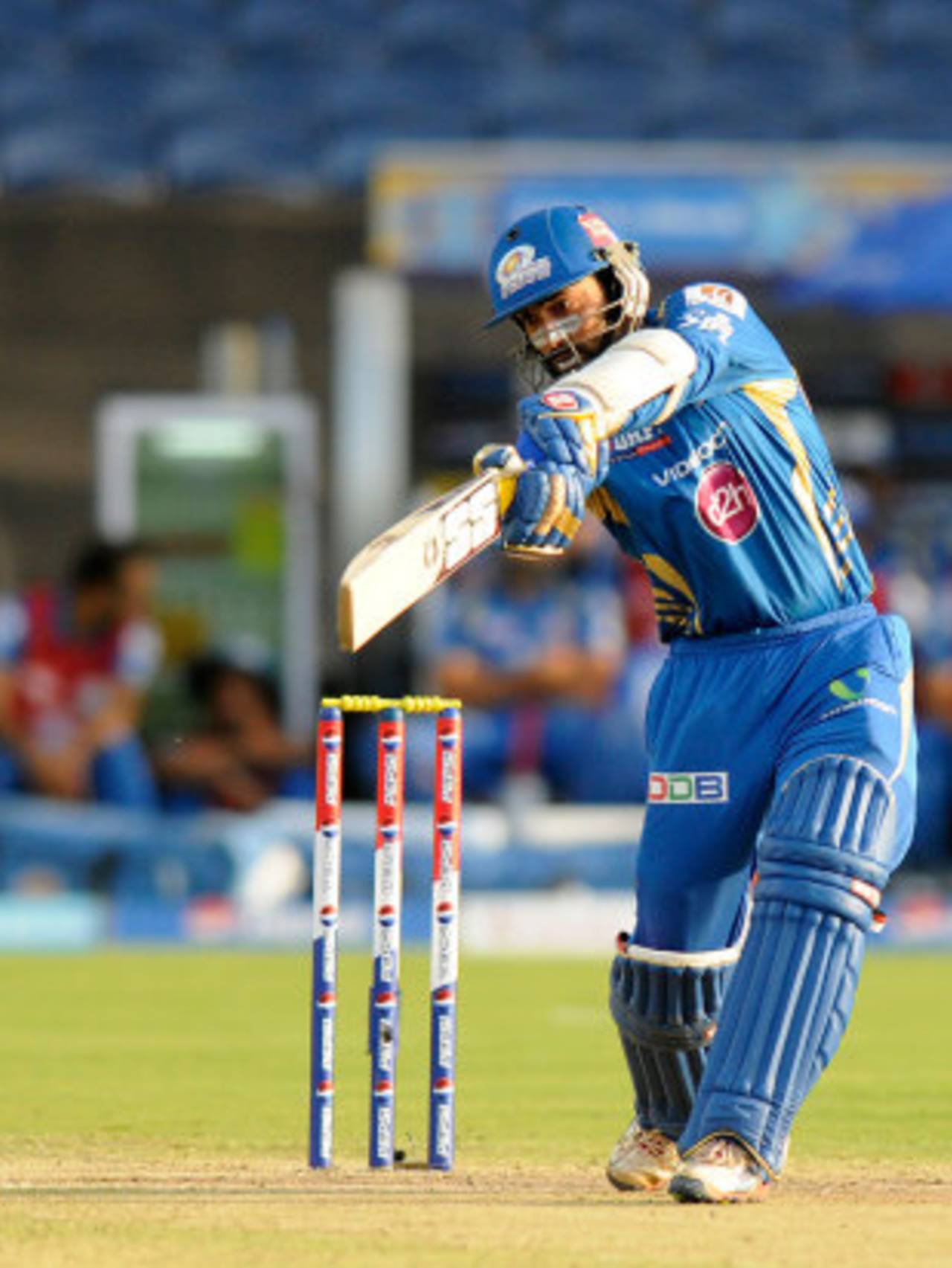 Mumbai Indians traded Dinesh Karthik from Kings XI Punjab for an undisclosed, but presumably massive, amount&nbsp;&nbsp;&bull;&nbsp;&nbsp;BCCI