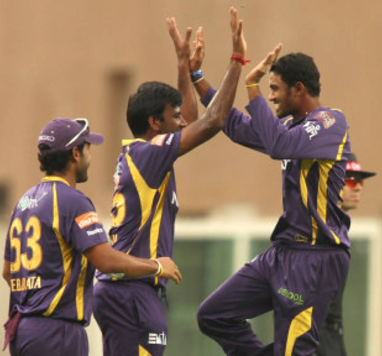 Sachithra Senanayake celebrates a wicket with his team mates, Kolkata Knight Riders v Royal Challengers Bangalore, IPL, Ranchi, May 12, 2013