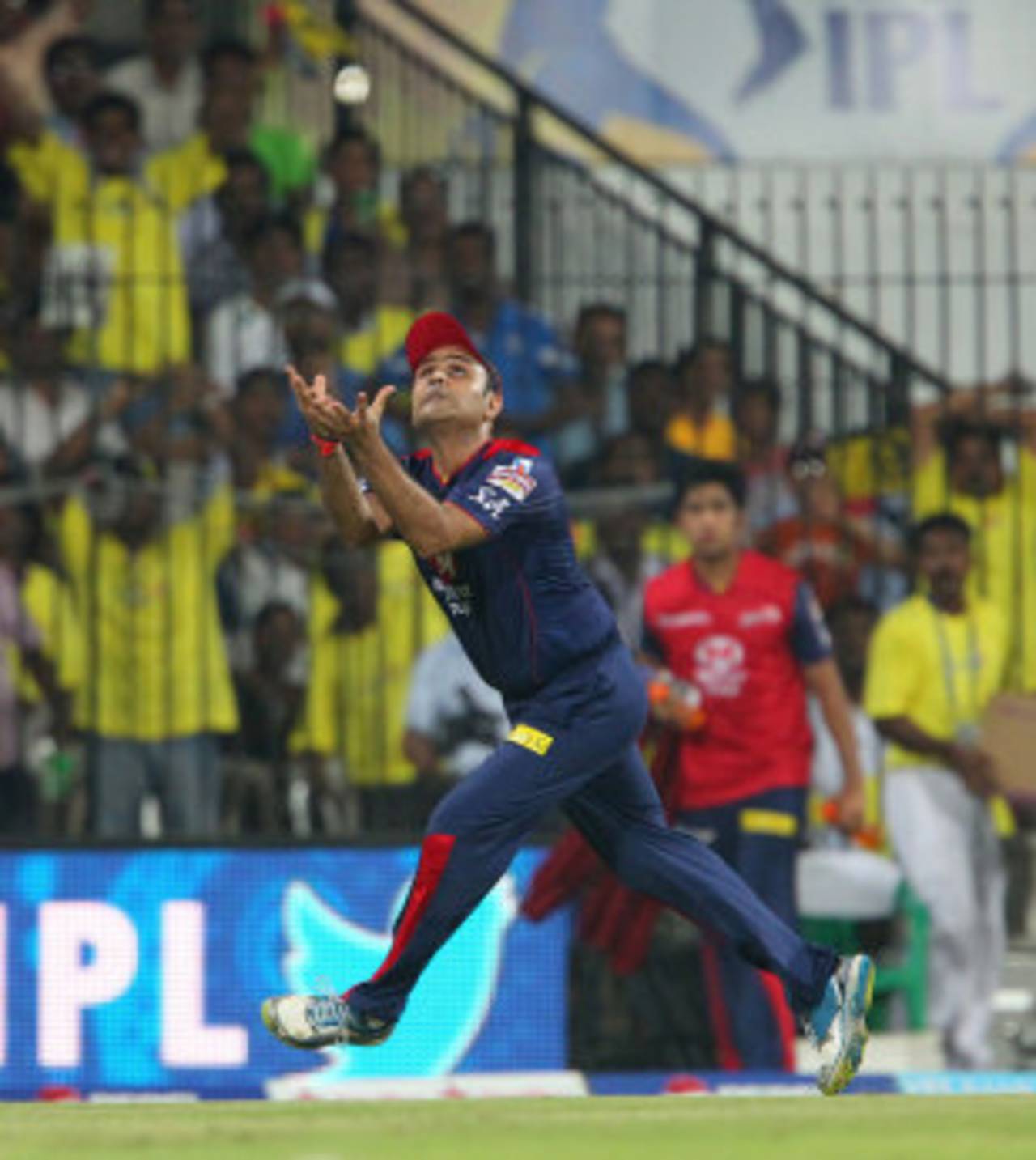 Virender Sehwag gets under a catch to dismiss Michael Hussey, Chennai Super Kings v Delhi Daredevils, IPL 2013, Chennai, May 14, 2013
